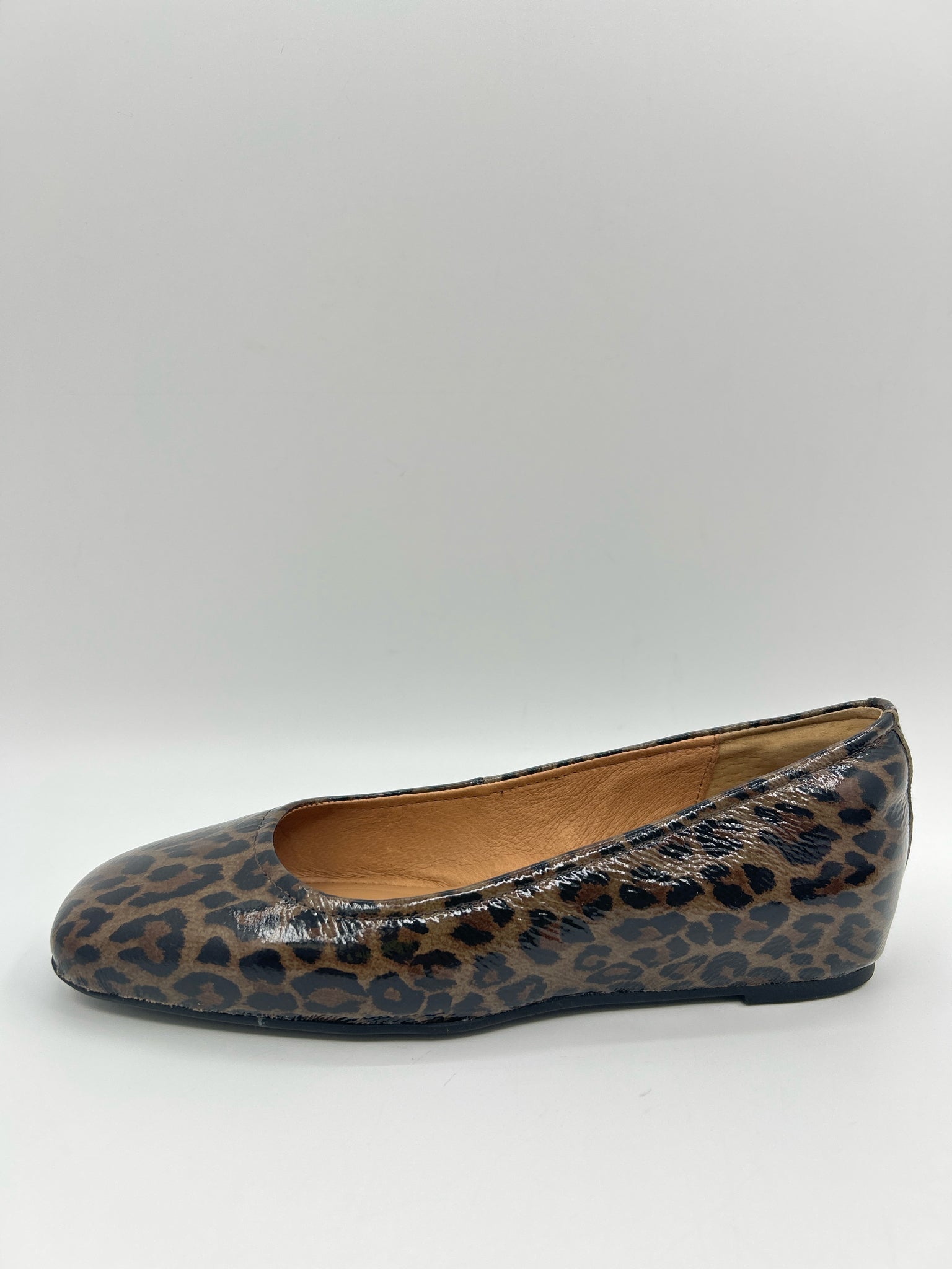 SOFFT Size 6.5M Animal Print Women Pumps