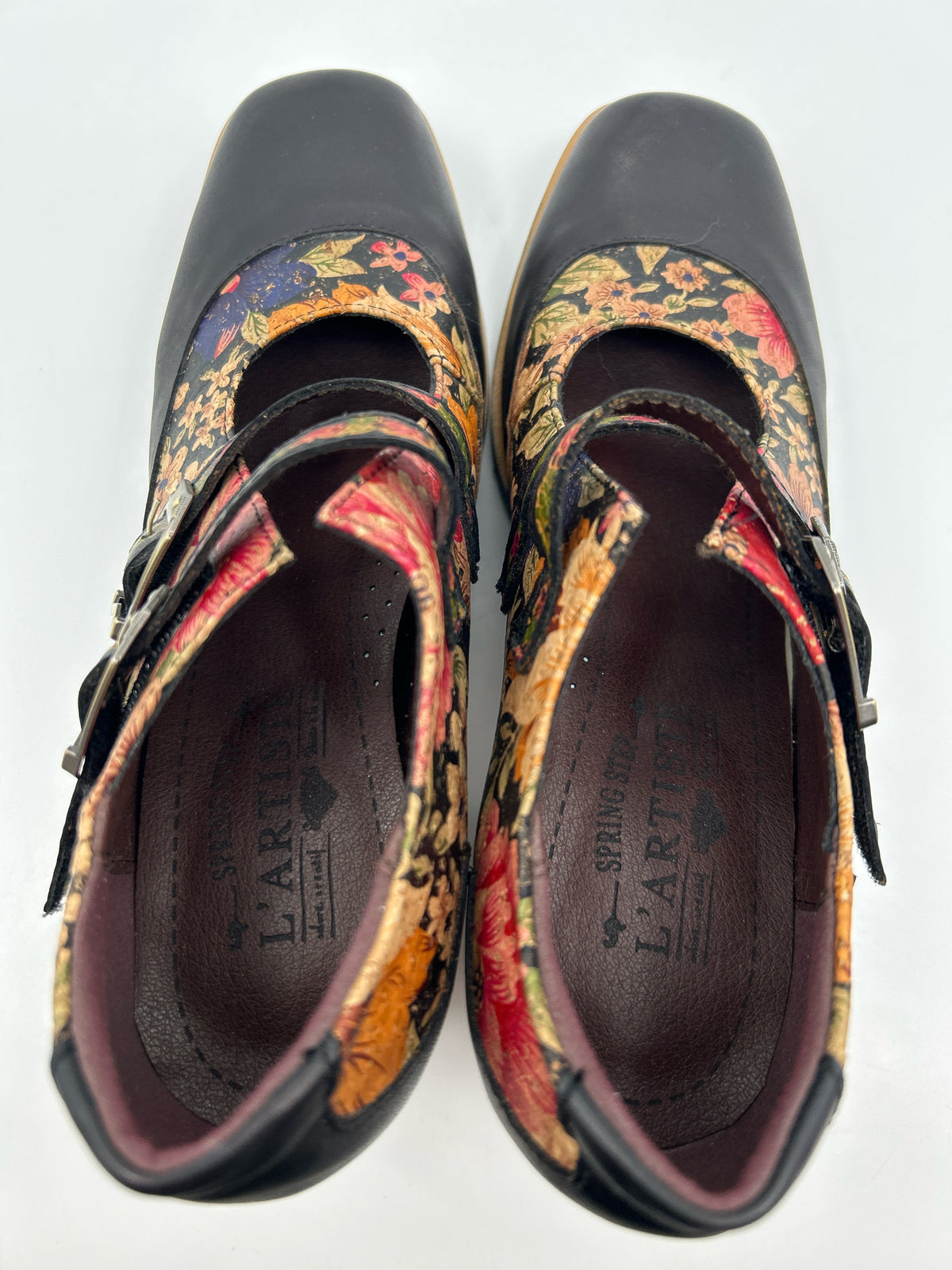 L'ARTISTE Size 8M Brown floral Women Booties