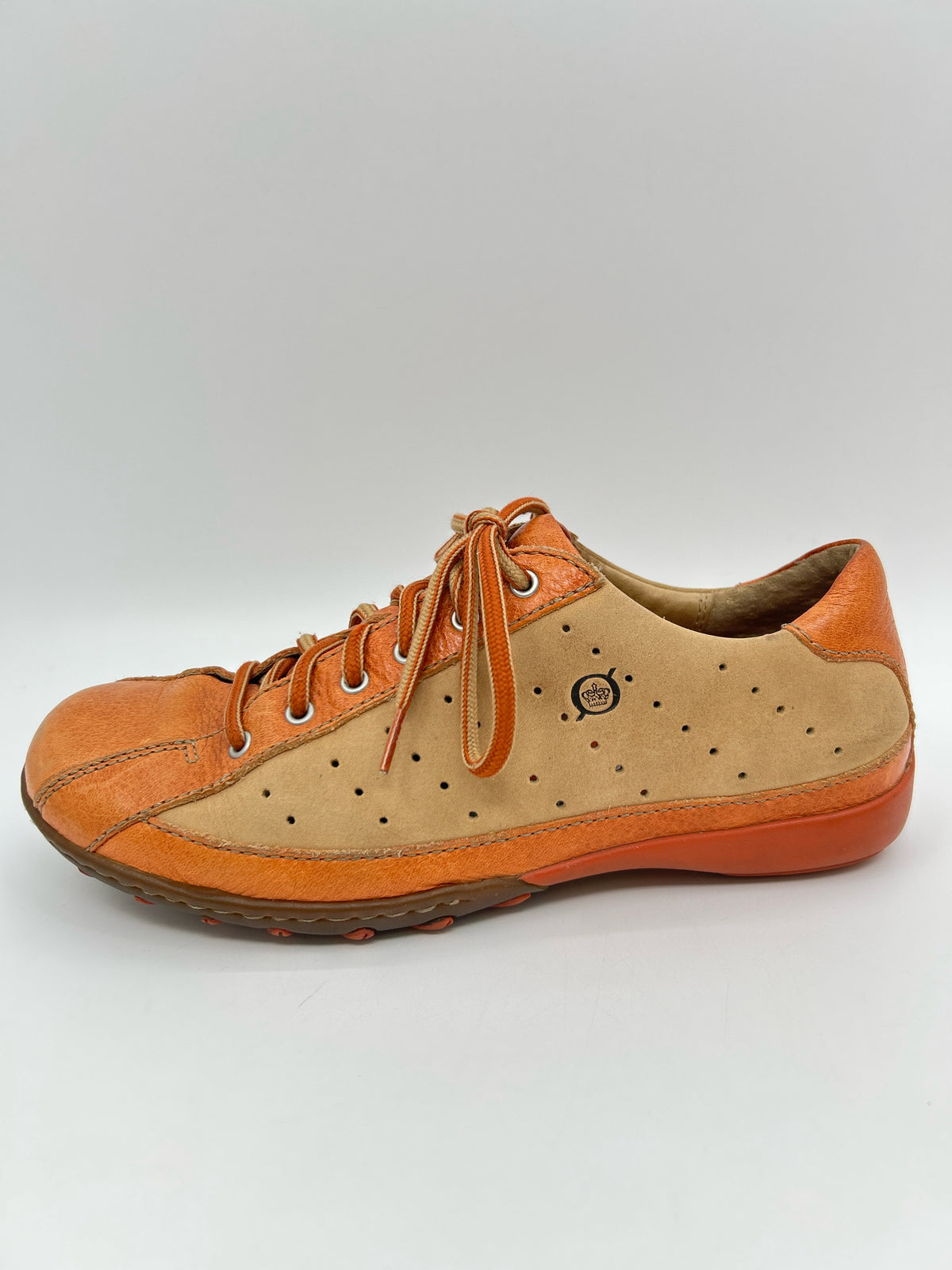 BORN Size 8 Orange Women Sneakers