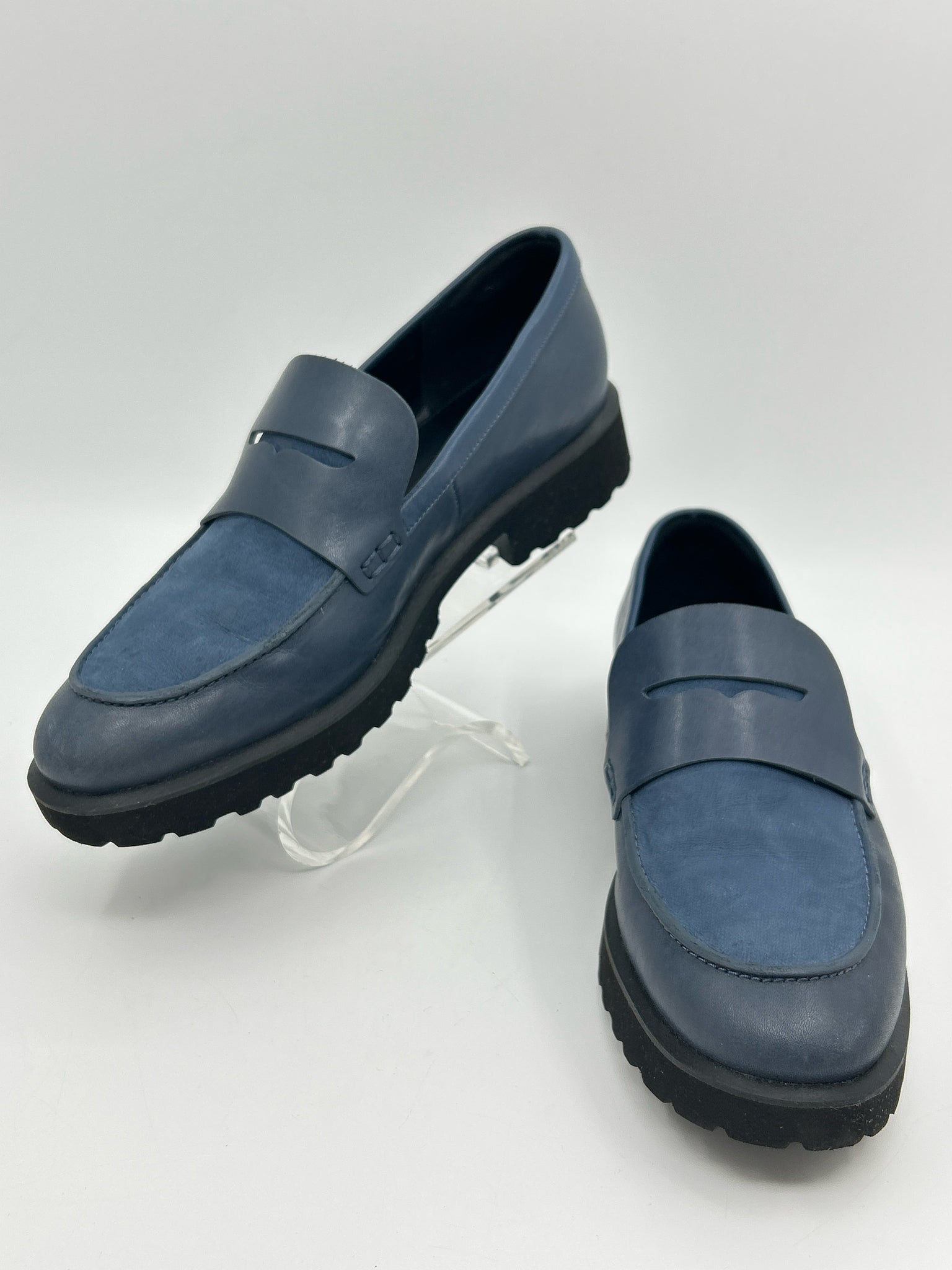 COLE HAAN Size 8B Blue Women Loafer