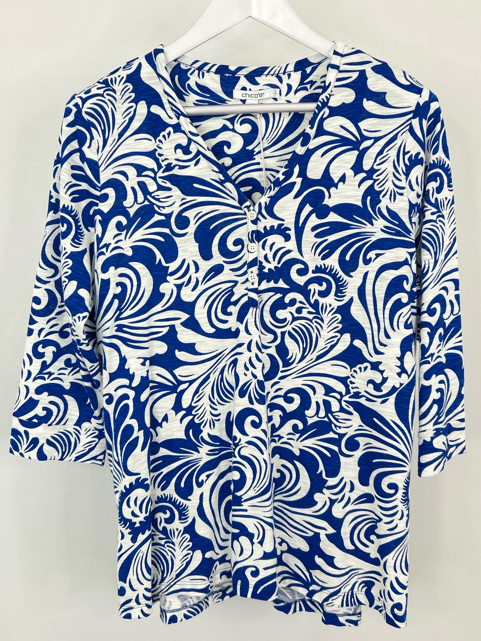 CHICO'S Size L Blue & White Women Top NWT