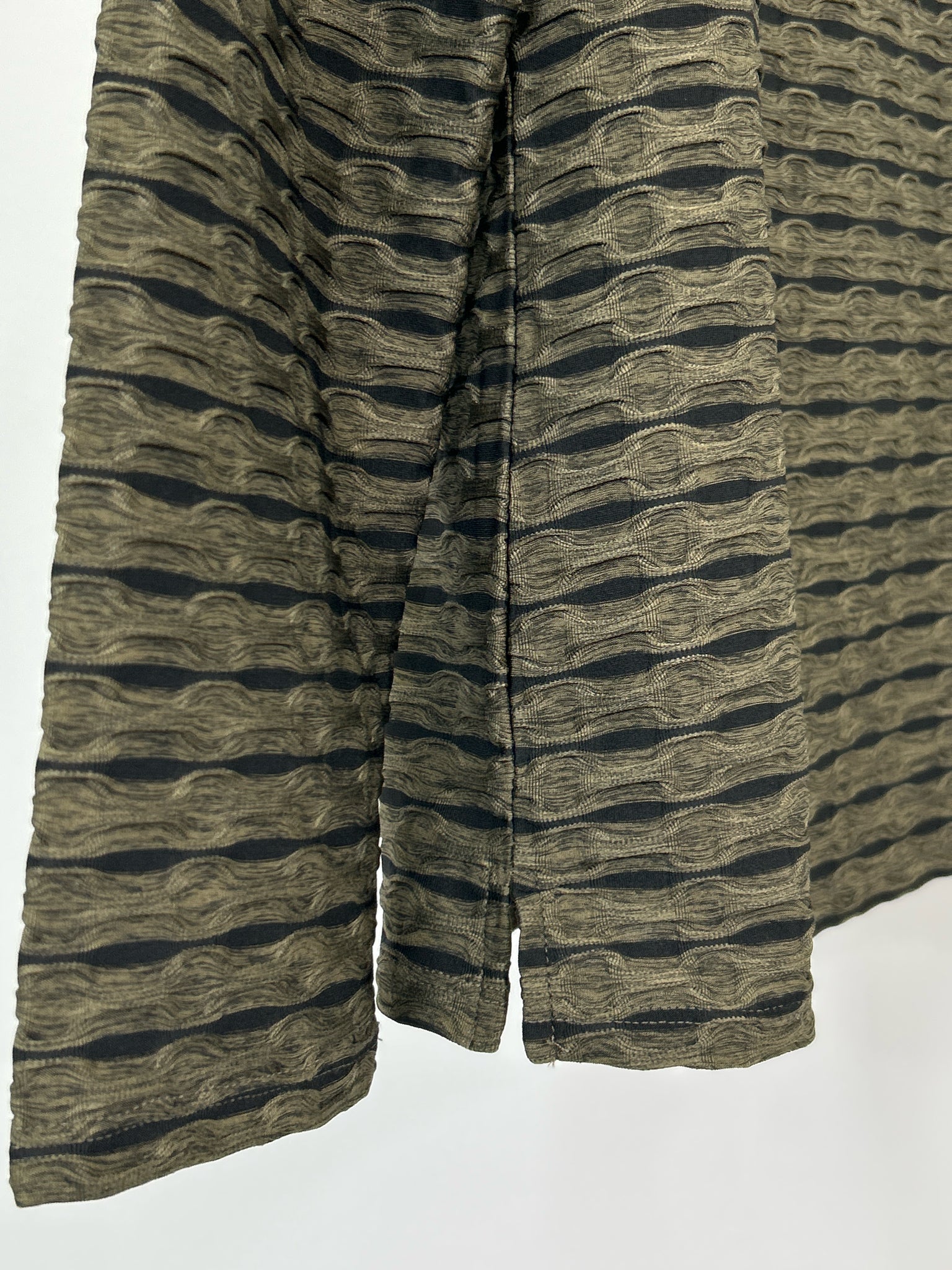 HABITAT Size S Brown and Black Women Top NWT