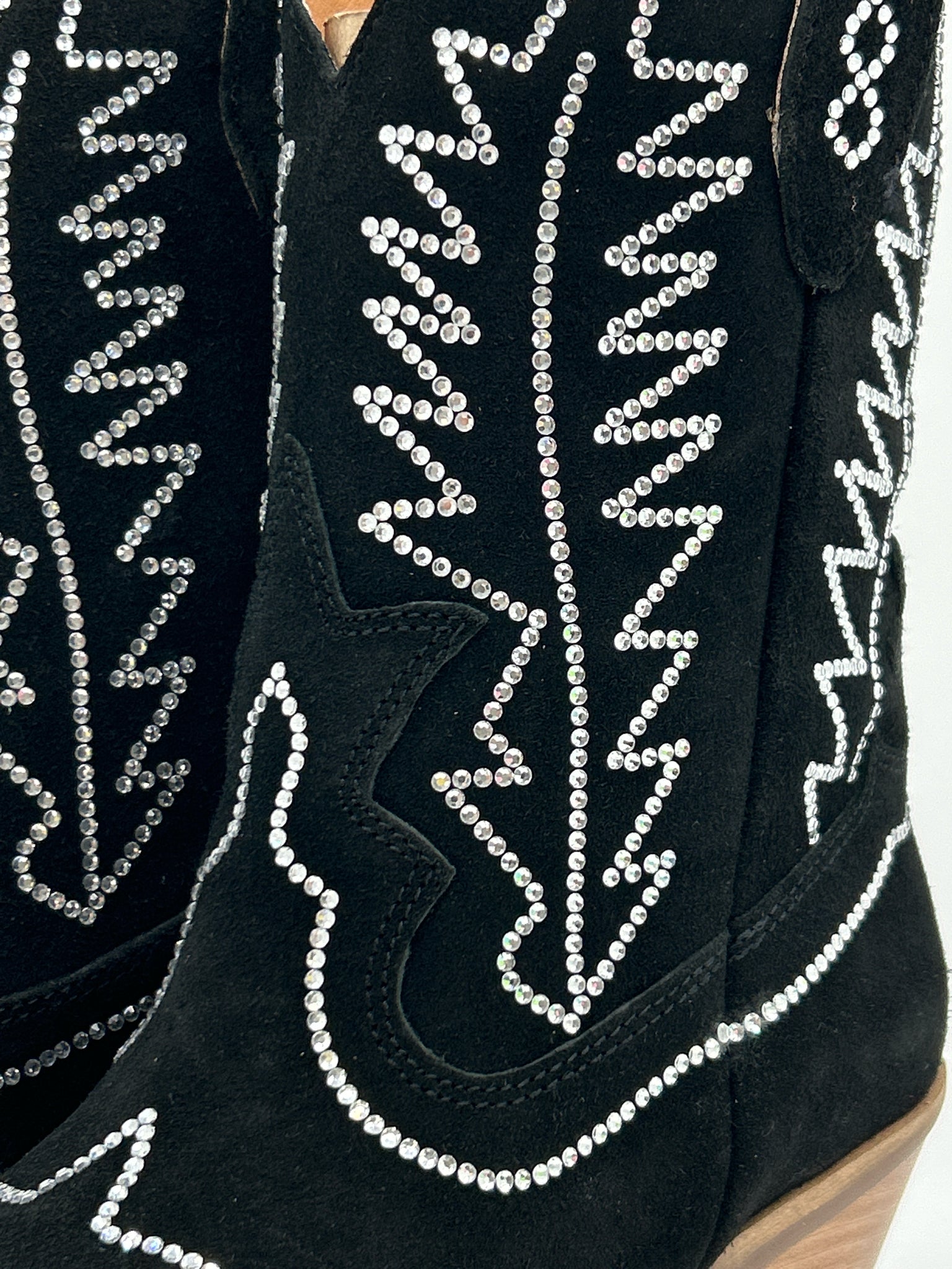 DINGO Size 8.5M Black Women Boots
