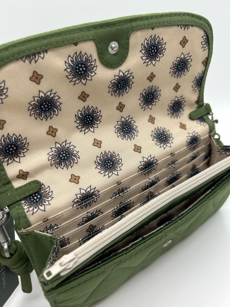 VERA BRADLEY NWT Green Women's Purse