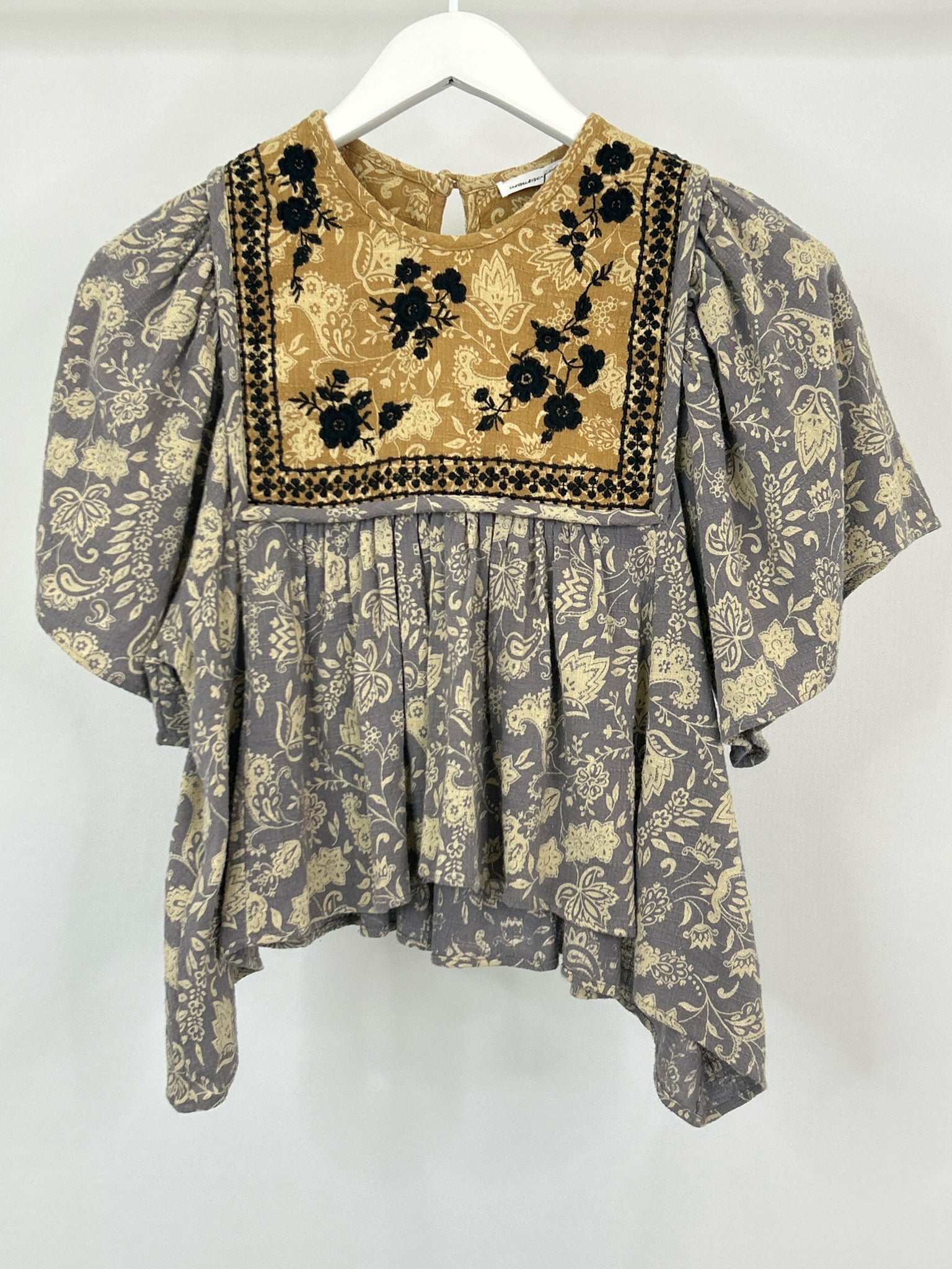 Unsubscribed Size S Gray and Beige Women Top