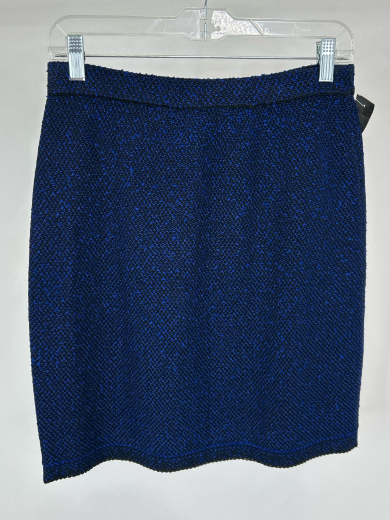 ST JOHN COLLECTION Women Size 6 blue and black Skirt