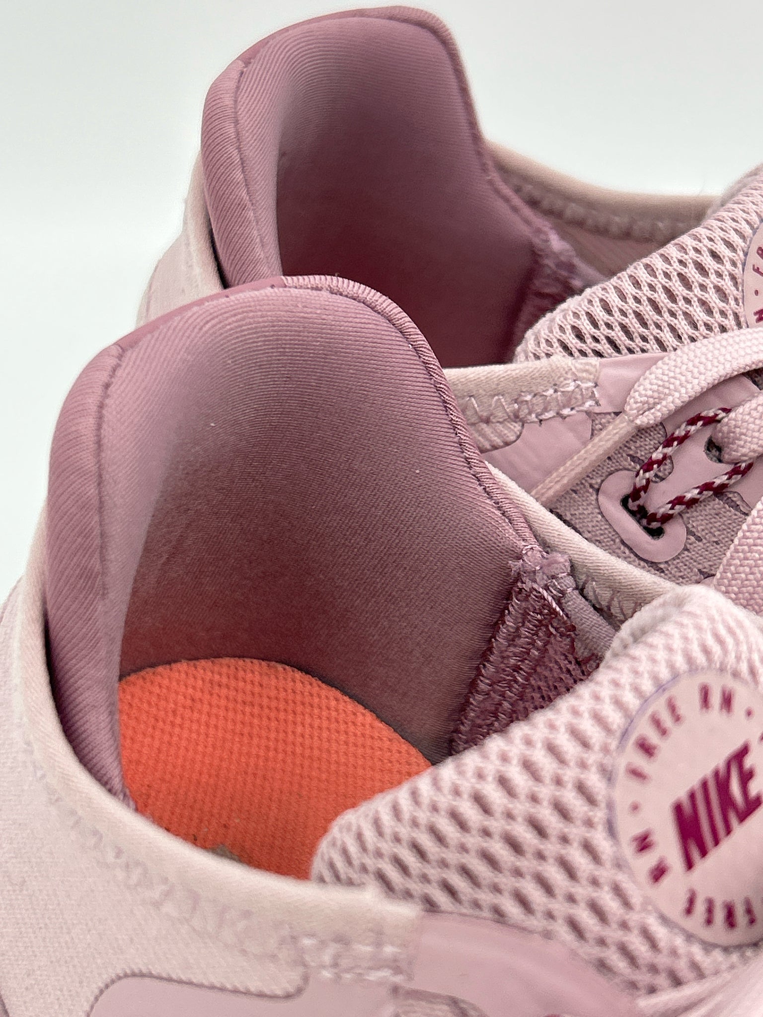 NIKE Size 7 Mauve Women Sneakers