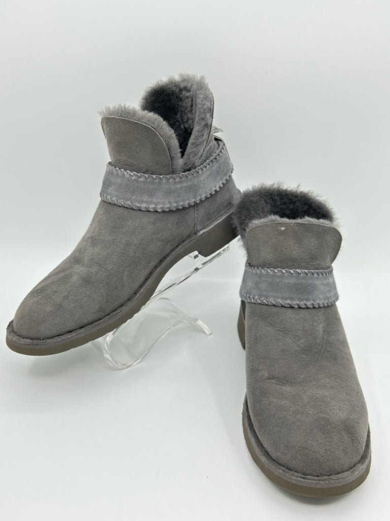 UGG Women Size 7 Grey Booties