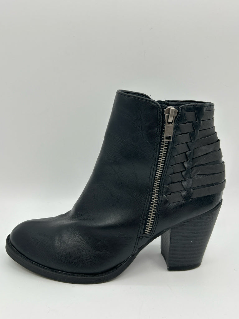 SUGAR Women Size 6M Black Booties