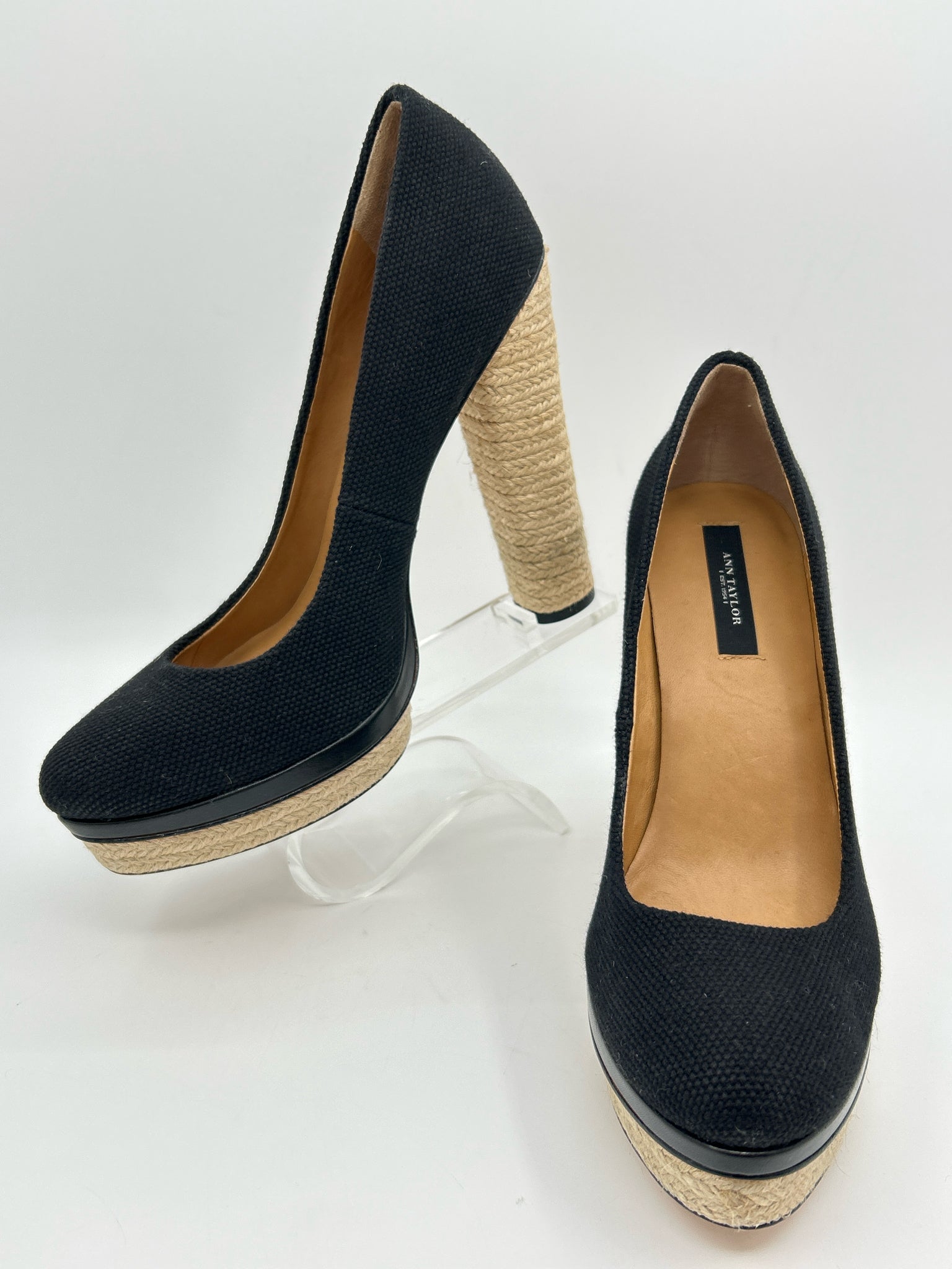 ANN TAYLOR Size 9M Black Women Pumps