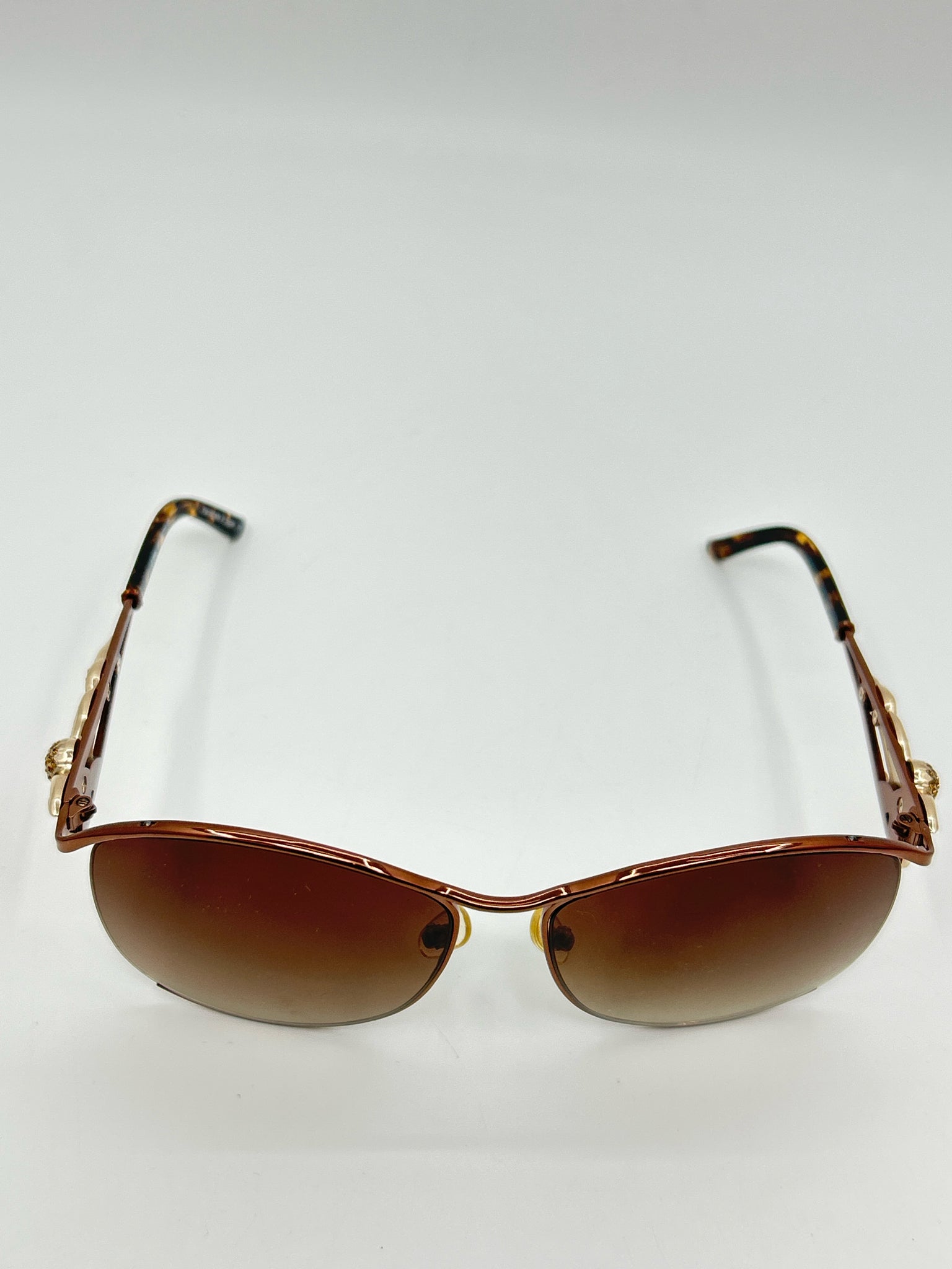 JUDITH LEIBER Brown Sunglasses