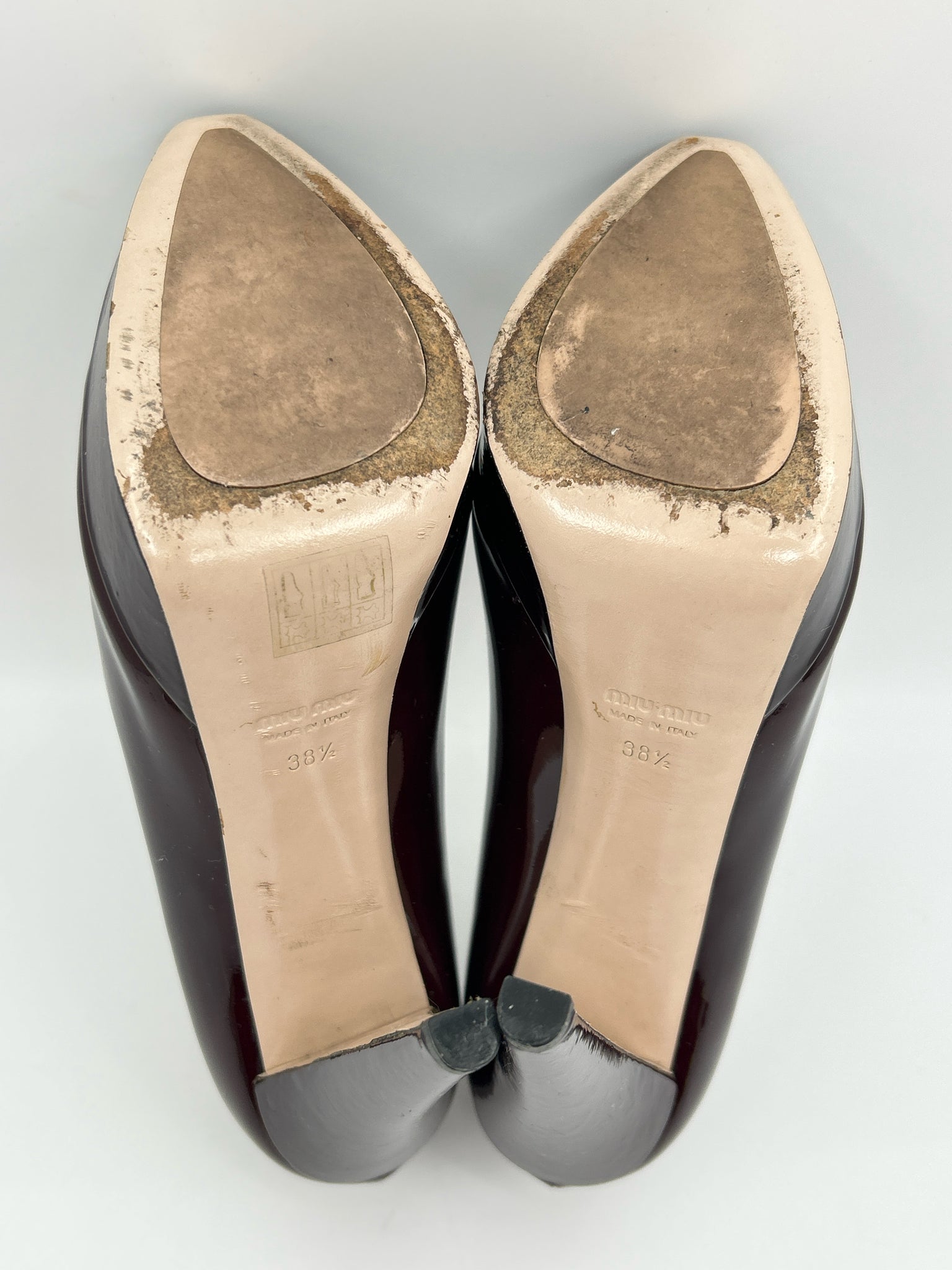 MIU MIU Size 38.5 Burgundy Women Pumps