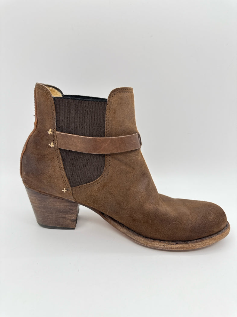 RAG & BONE Size 39/9 Brown Booties