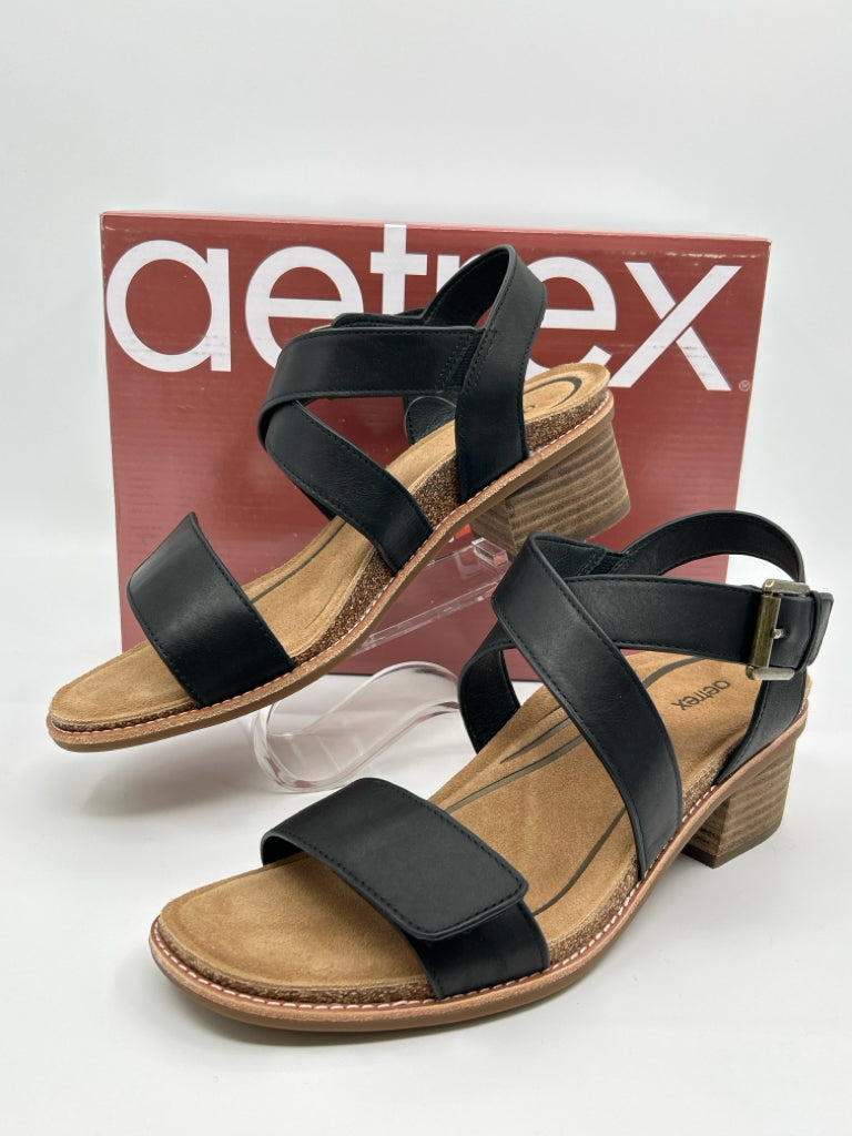 AETREX Size 9/9.5 Black Women's Sandal