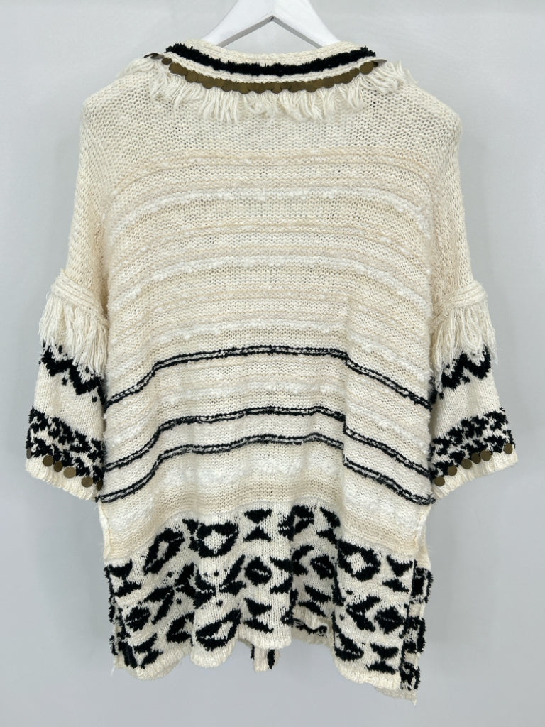 ANTHROPOLOGIE Women Size M/L White and black Sweater