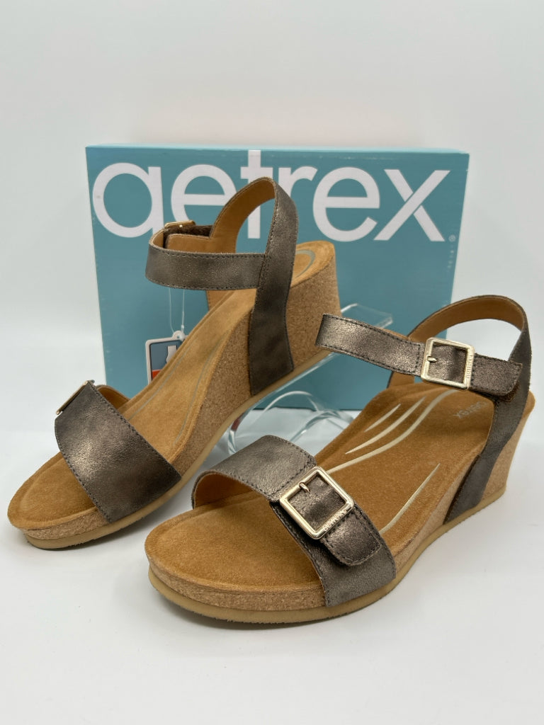 AETREX Size 10.5/11 Bronze Lexa Women's Sandal NIB