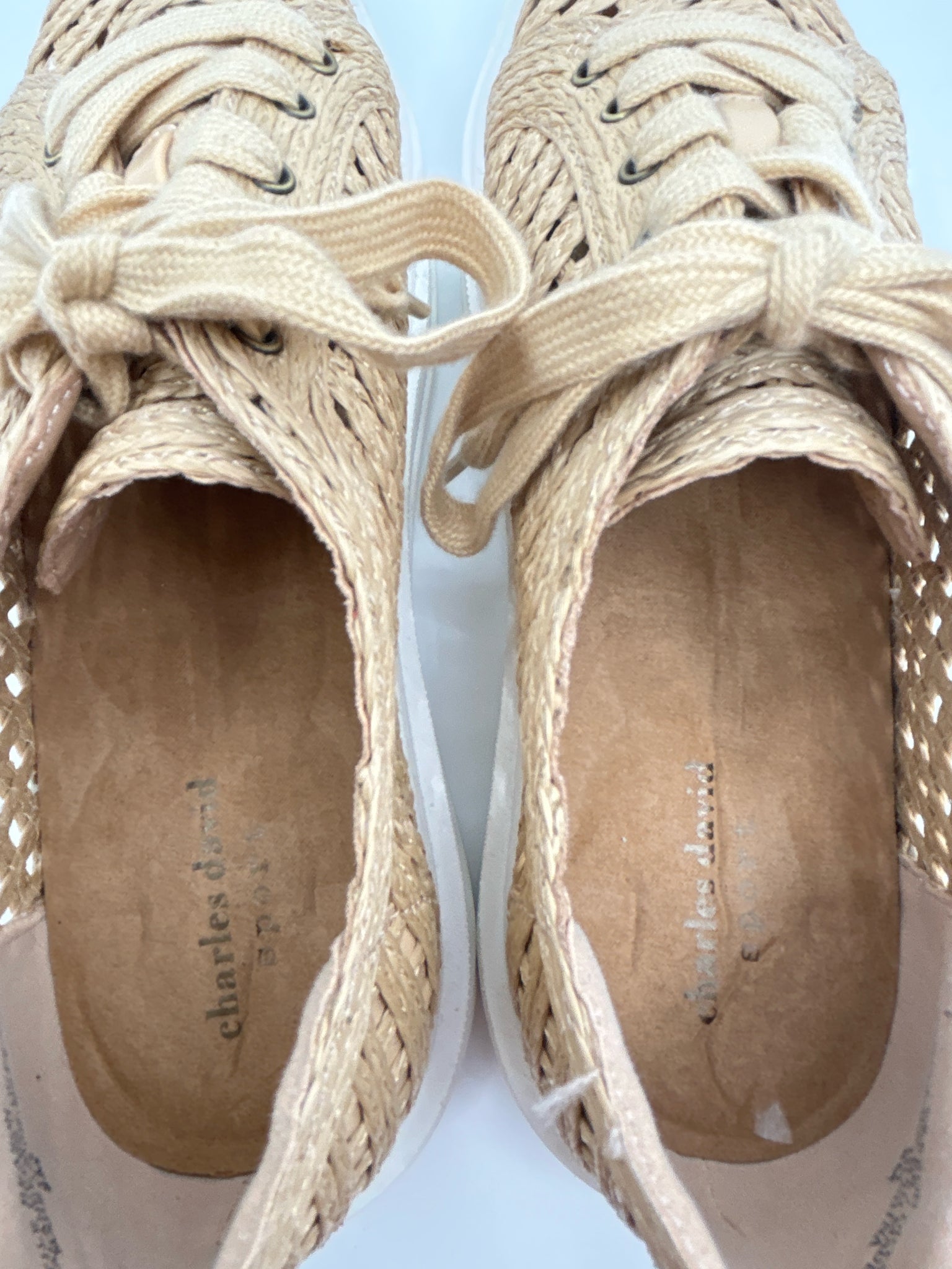 CHARLES DAVID Size 8M Natural Women Sneakers