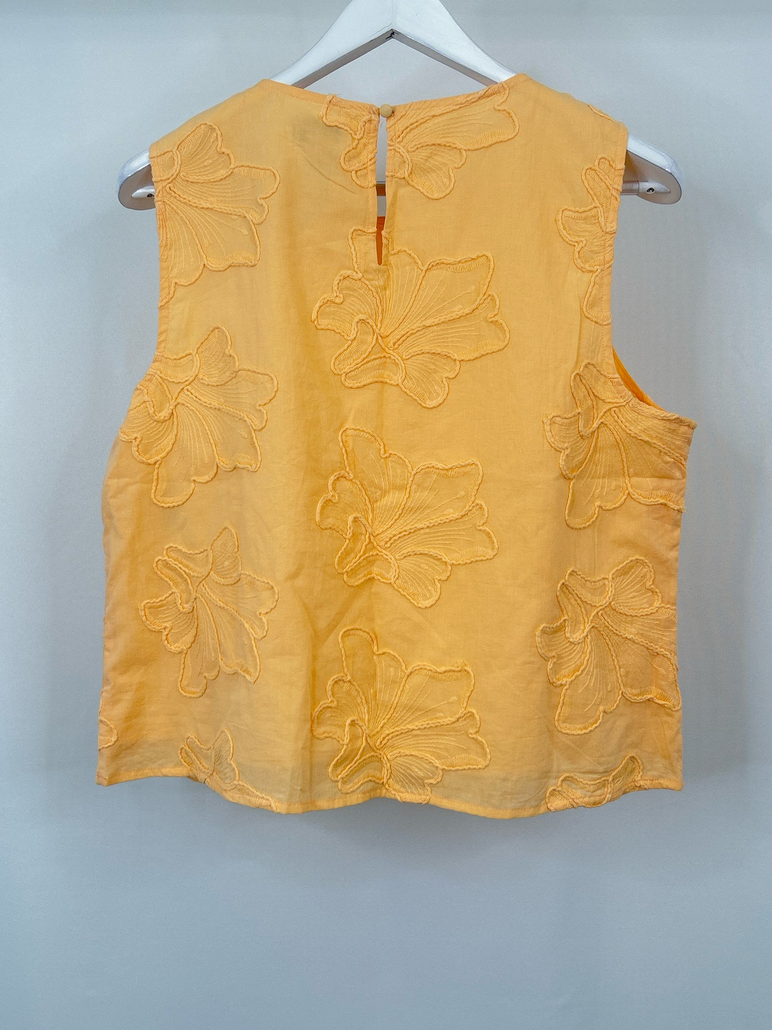 CECE Size L Apricot Women Top