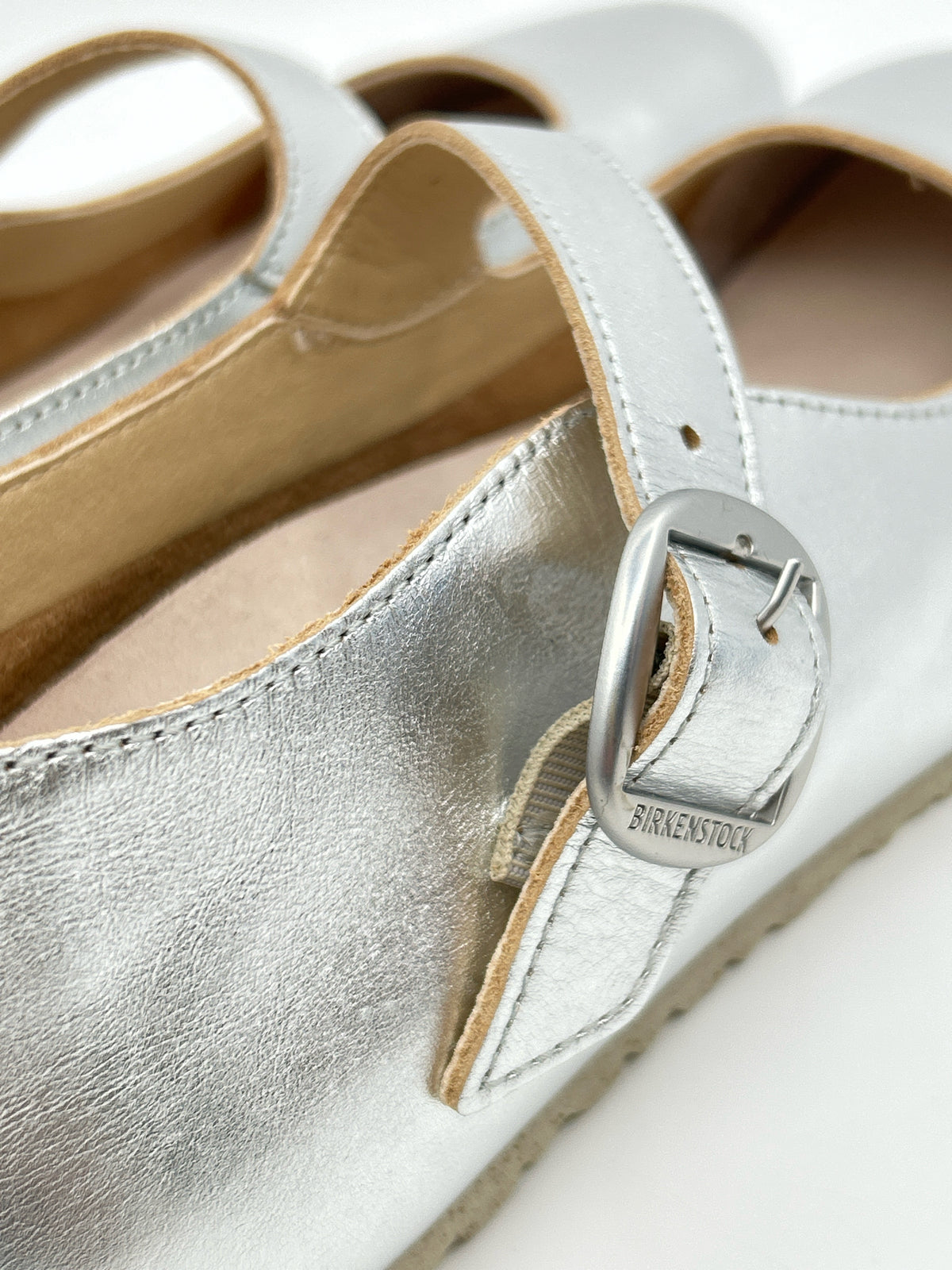 BIRKENSTOCK NIB Size 40 Metallic Silver Women Flats NIB