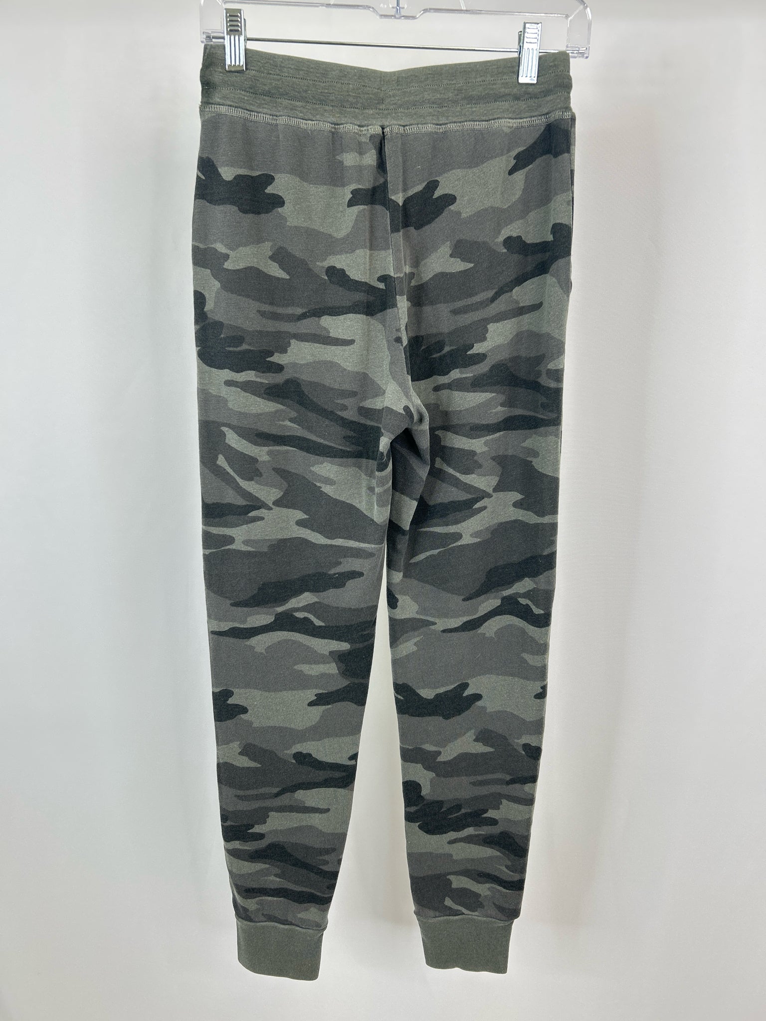 SPLENDID Size XS Grey Camo Women Pants