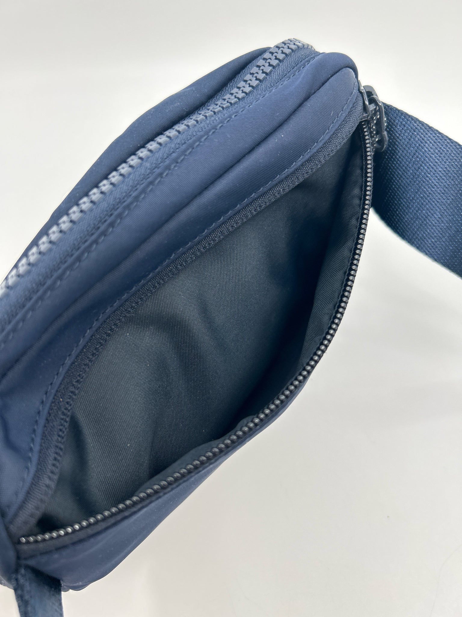 LULULEMON Navy Women Purse