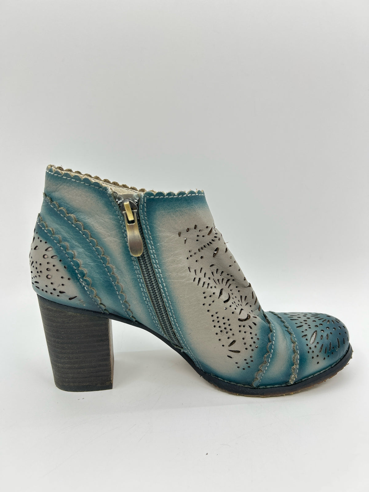 L'ARTISTE Size 37 Teal and Grey Women Booties