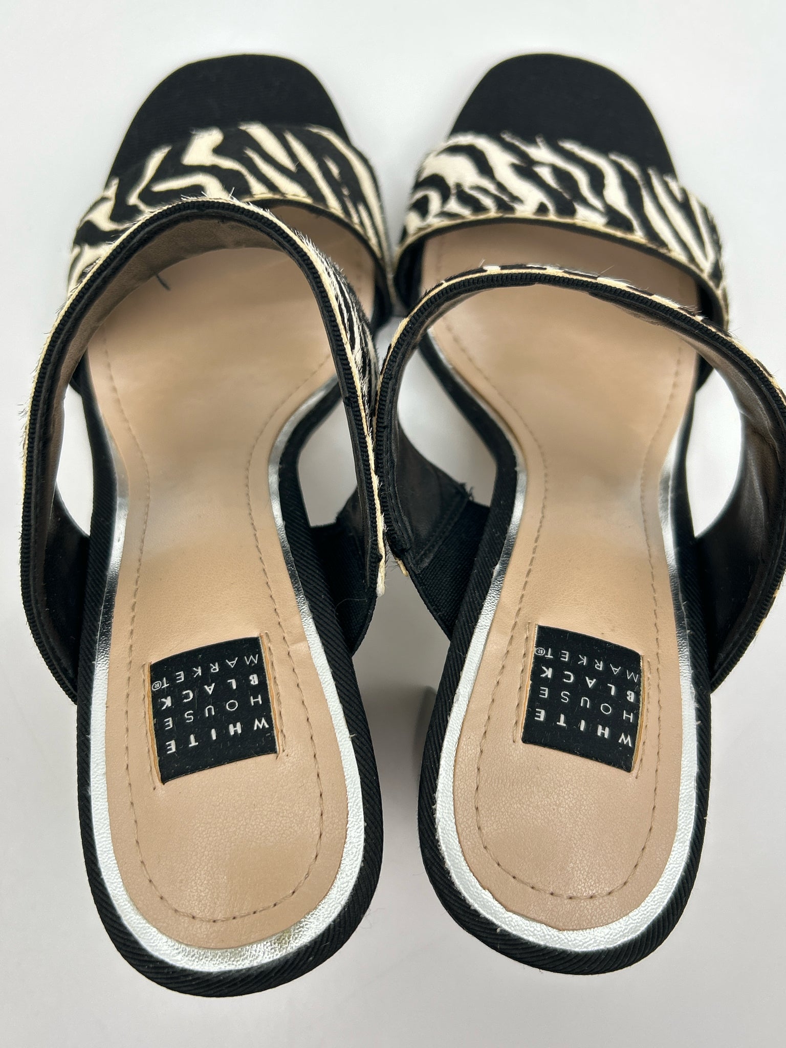 White House Black Market Size 7.5 Black & White Women Sandal