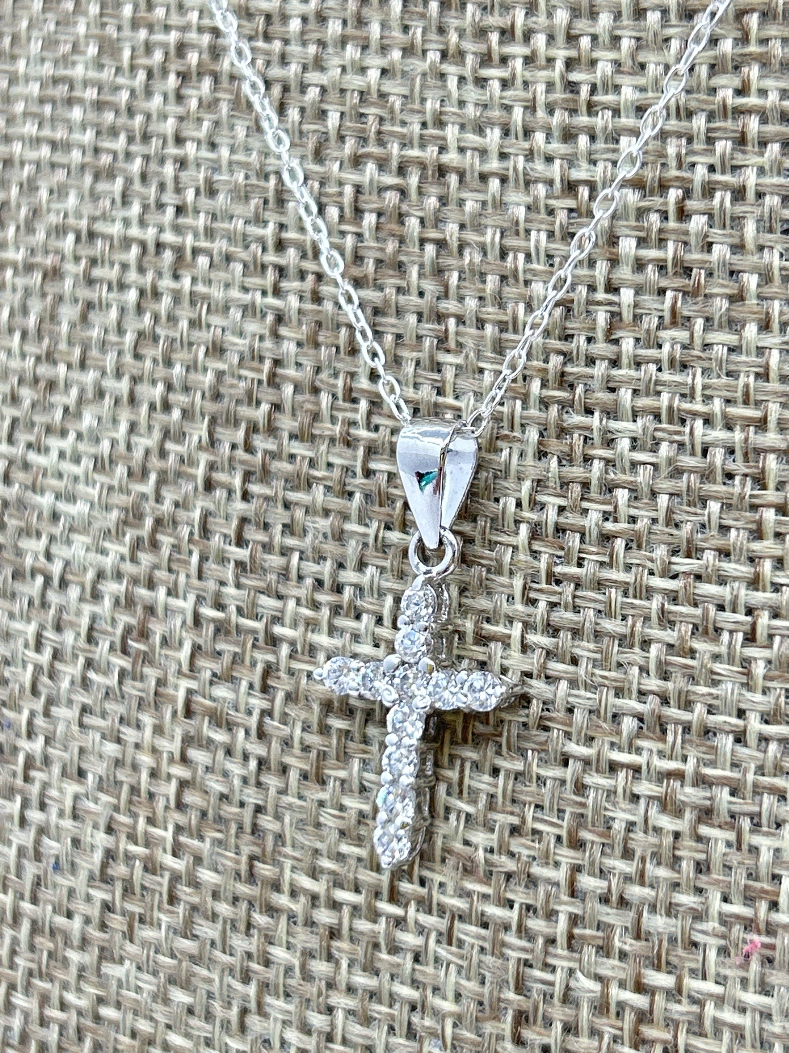 NO BRAND Silver Necklace
