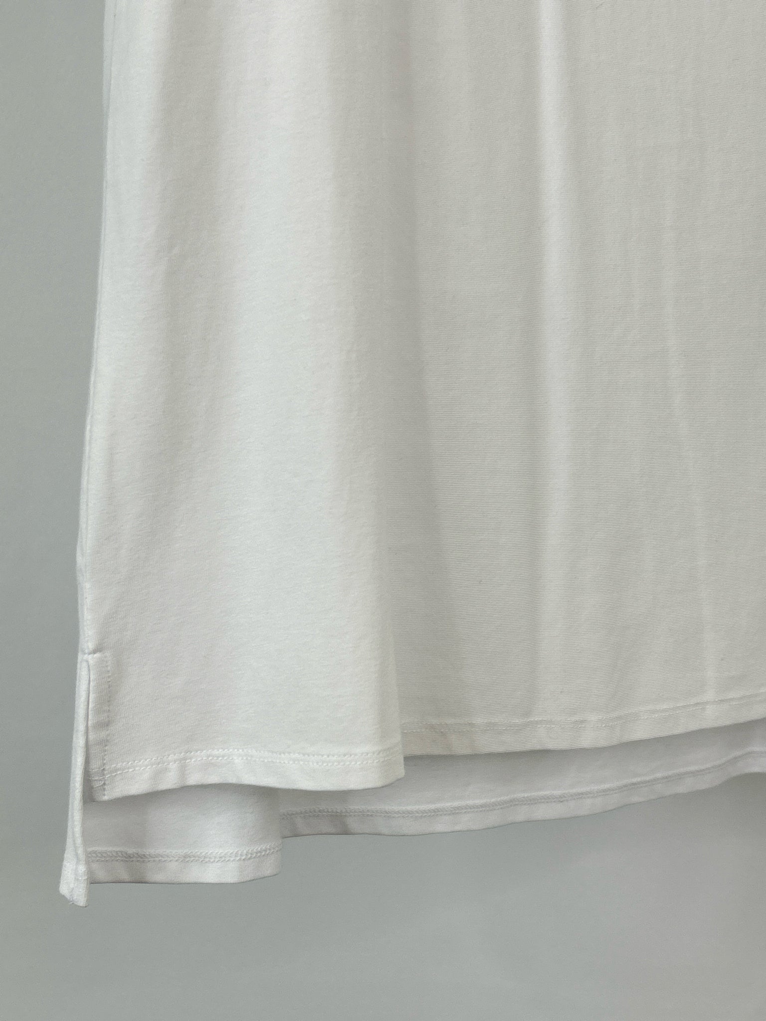 OLIVIA BY HABITAT CLOTHES Size S White Women T-shirt