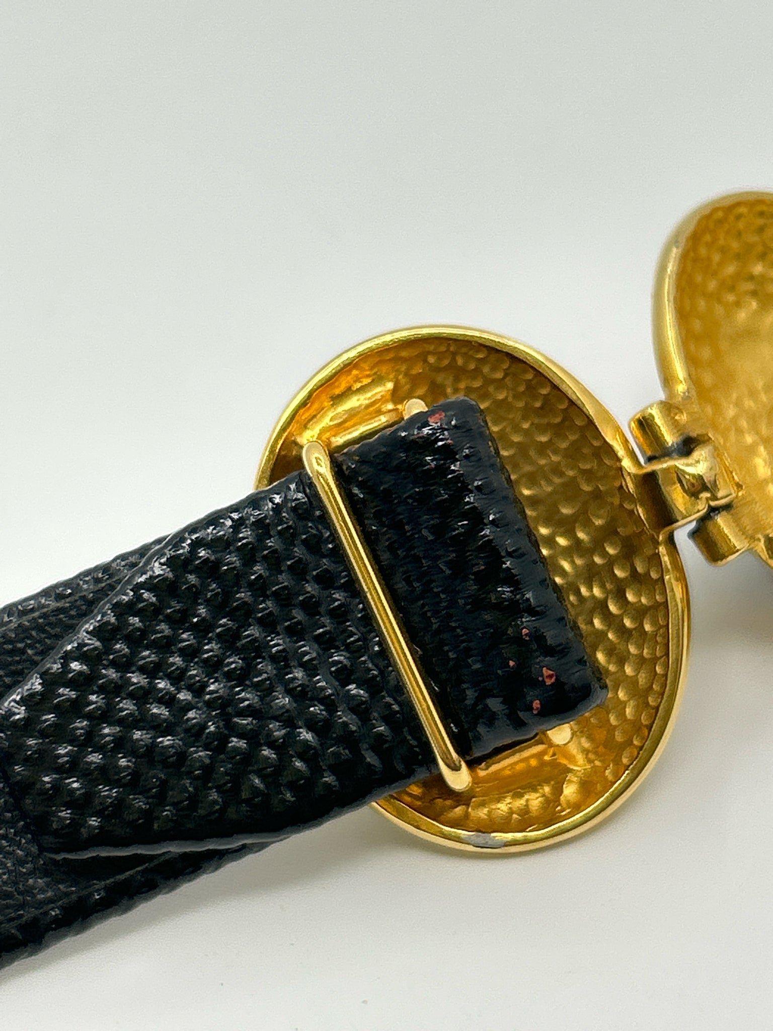 ALEXIS KIRK BLACK AND GOLD XS-M Belt
