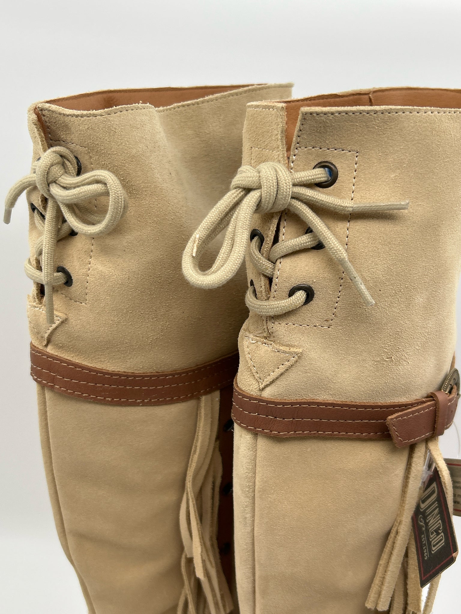 DINGO Size 7.5M BEIGE AND BROWN Women Boots