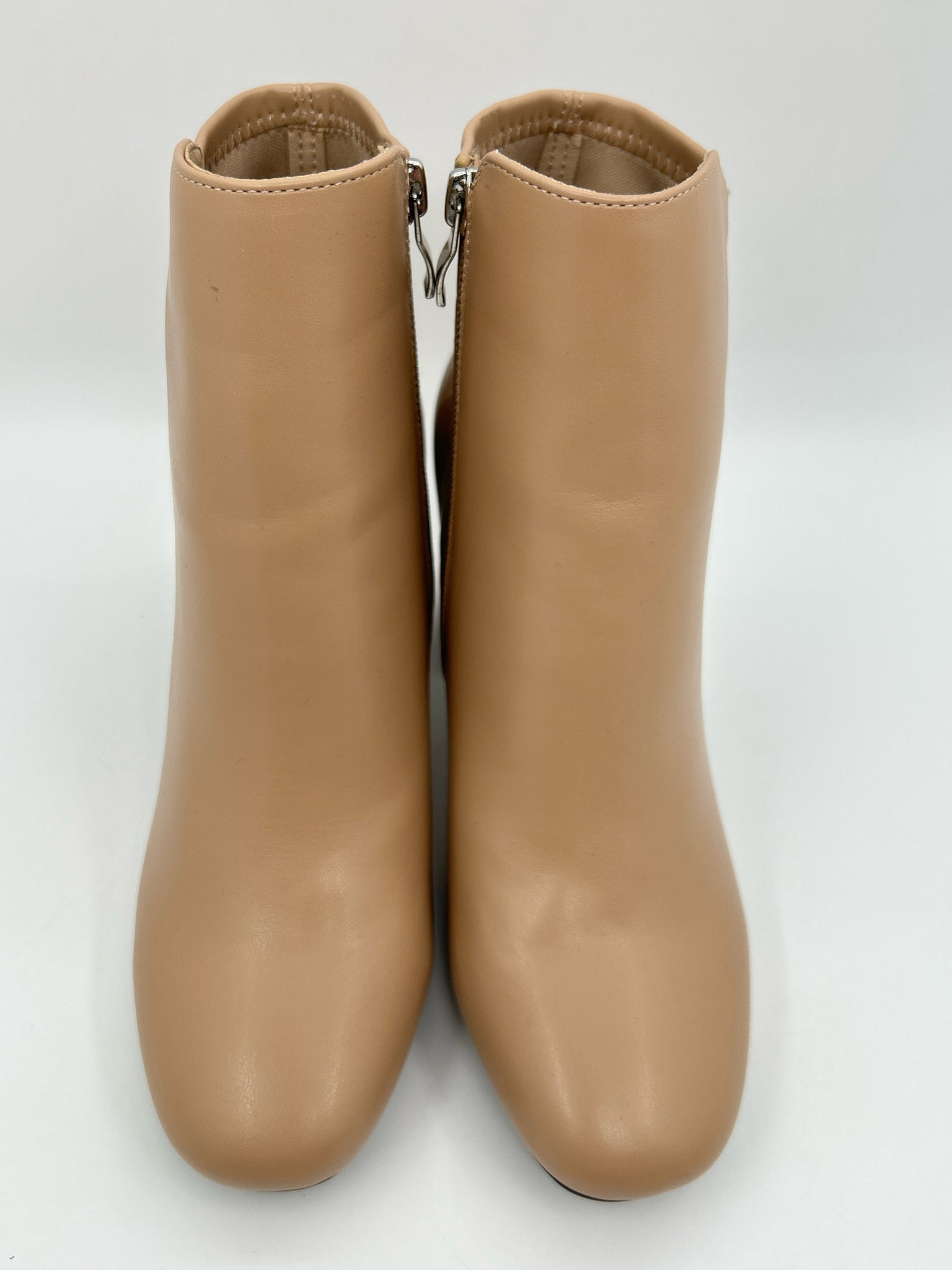 MIA Size 7M nude Women Booties