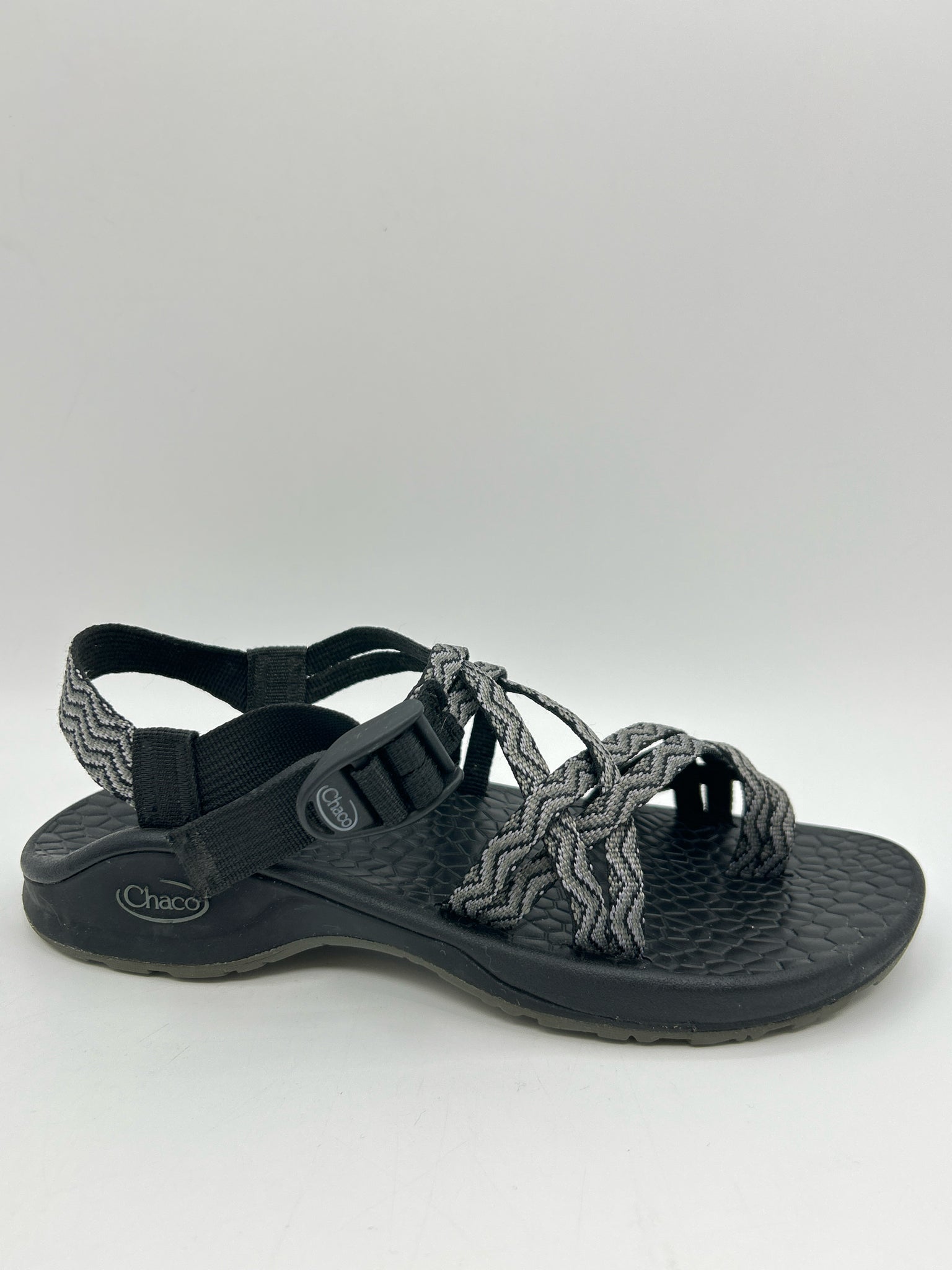 CHACO Size 7 black and grey Women Sandal
