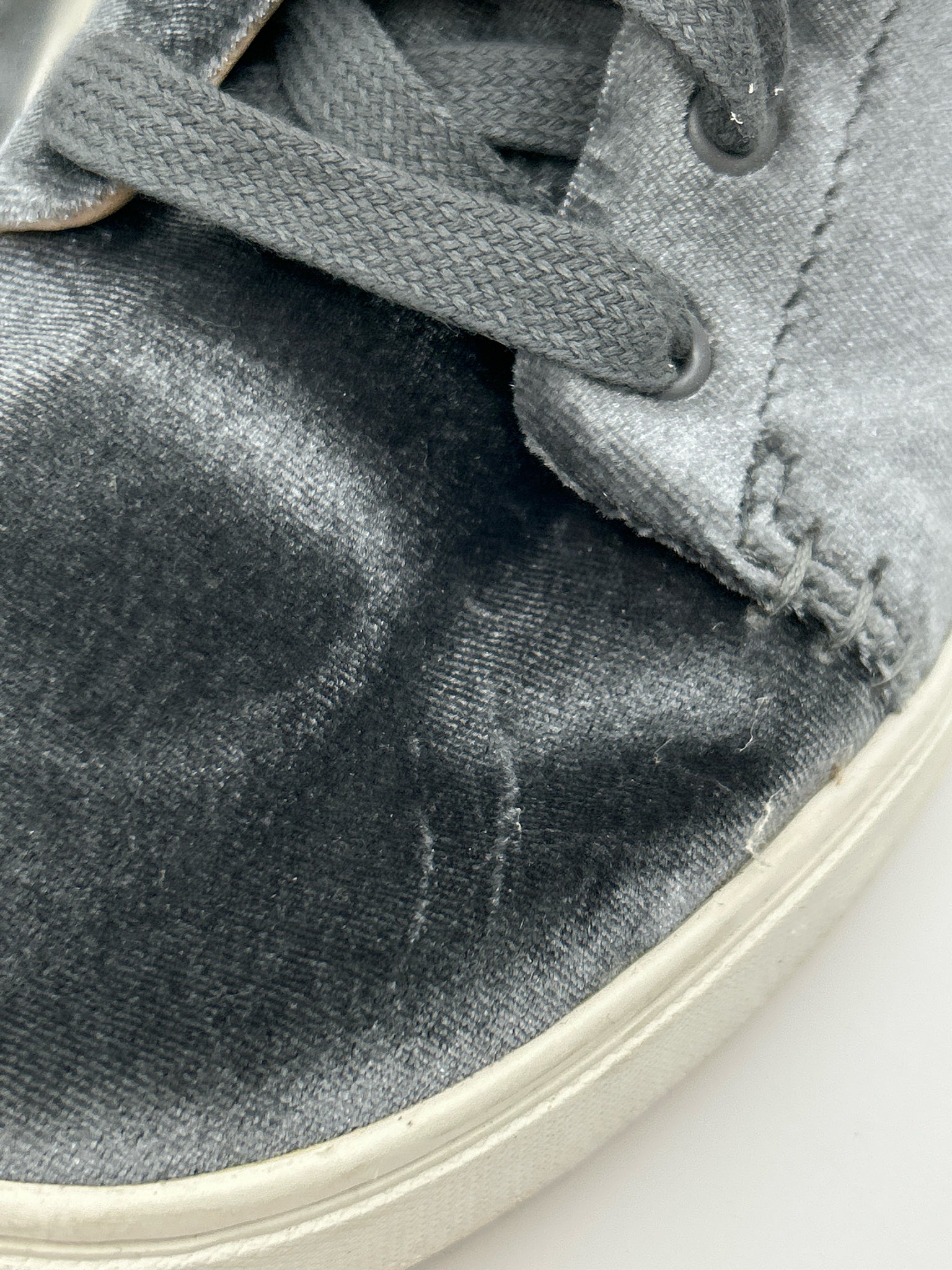 OLU KAI Size 9W Grey Women Sneakers