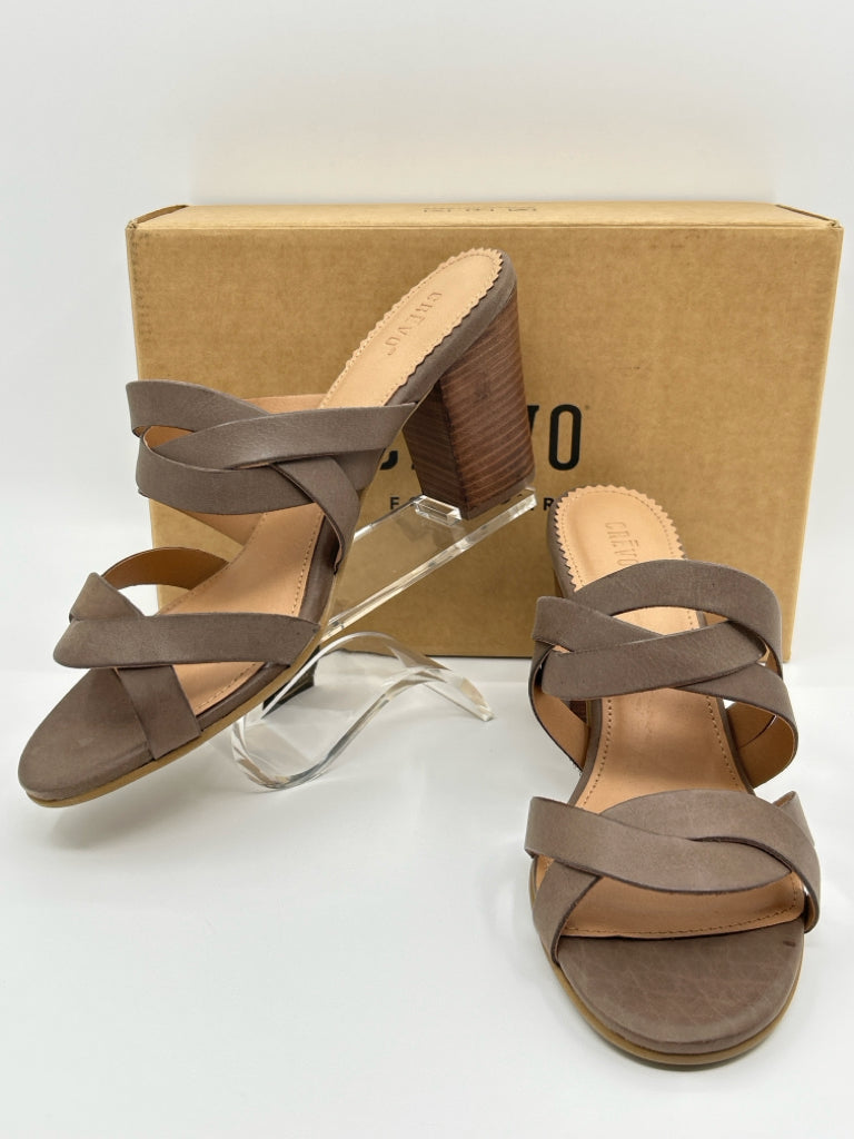 Crevo Size 9.5M Brown Women's Sandal