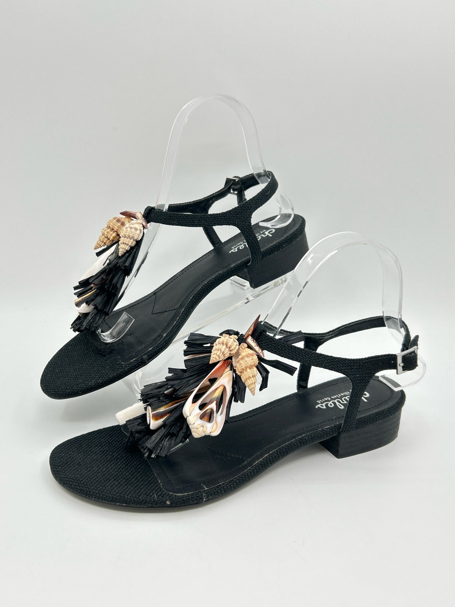 CHARLES by Charles David Size 8.5M Black Women Sandal