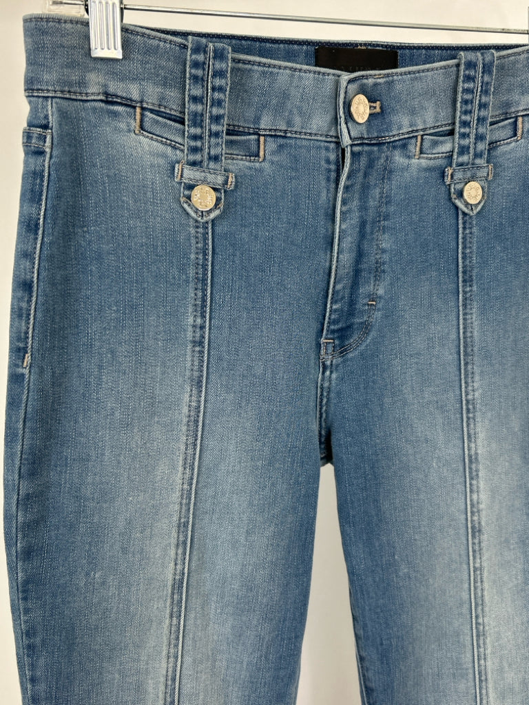 White House Black Market Size 6 BLUE DENIM Women's jeans