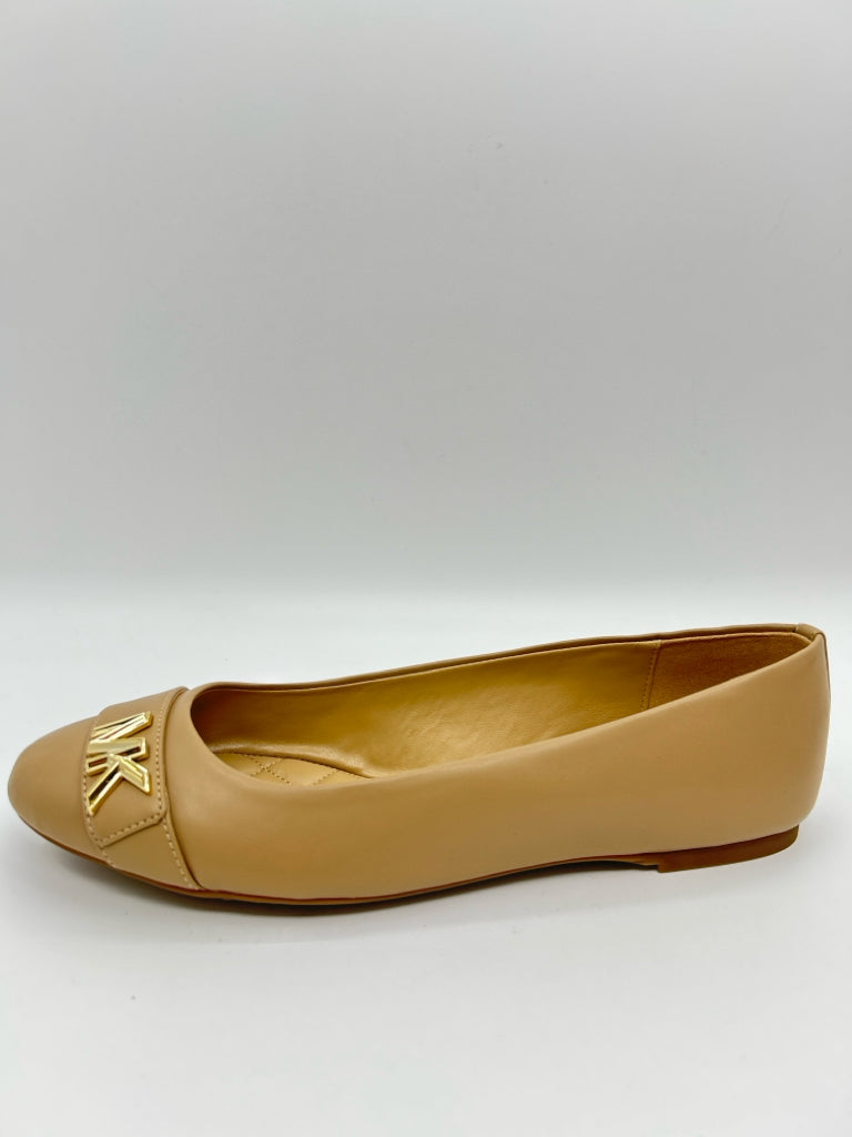 MICHAEL MICHAEL KORS Women Size 9M Camel Flats