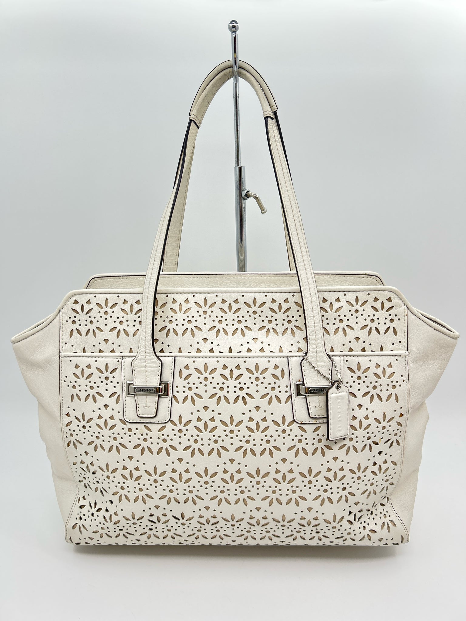 COACH White Women Tote