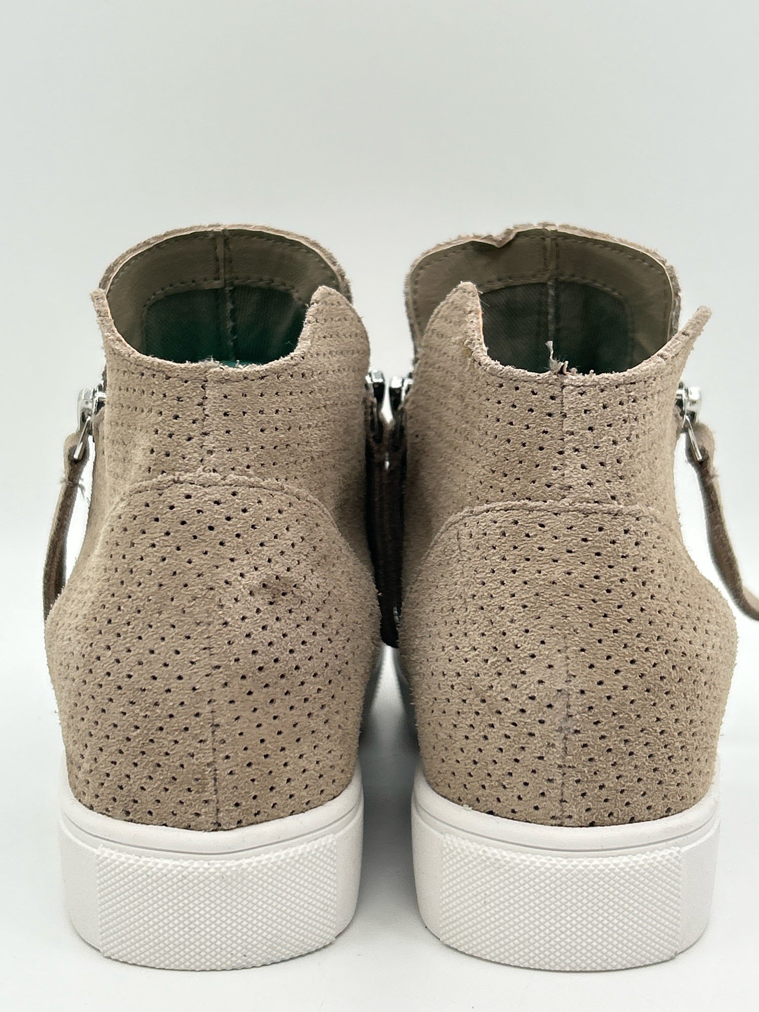 STEVE MADDEN Size 6.5 Taupe Women Sneakers