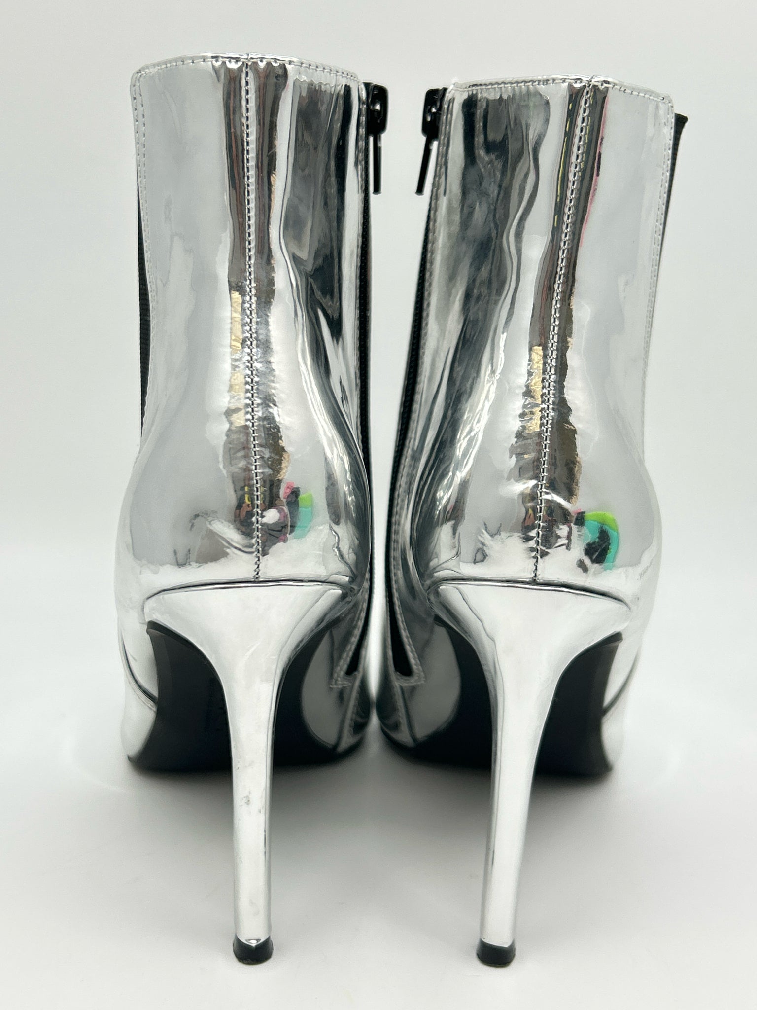 INC Size 8M Silver Women Booties