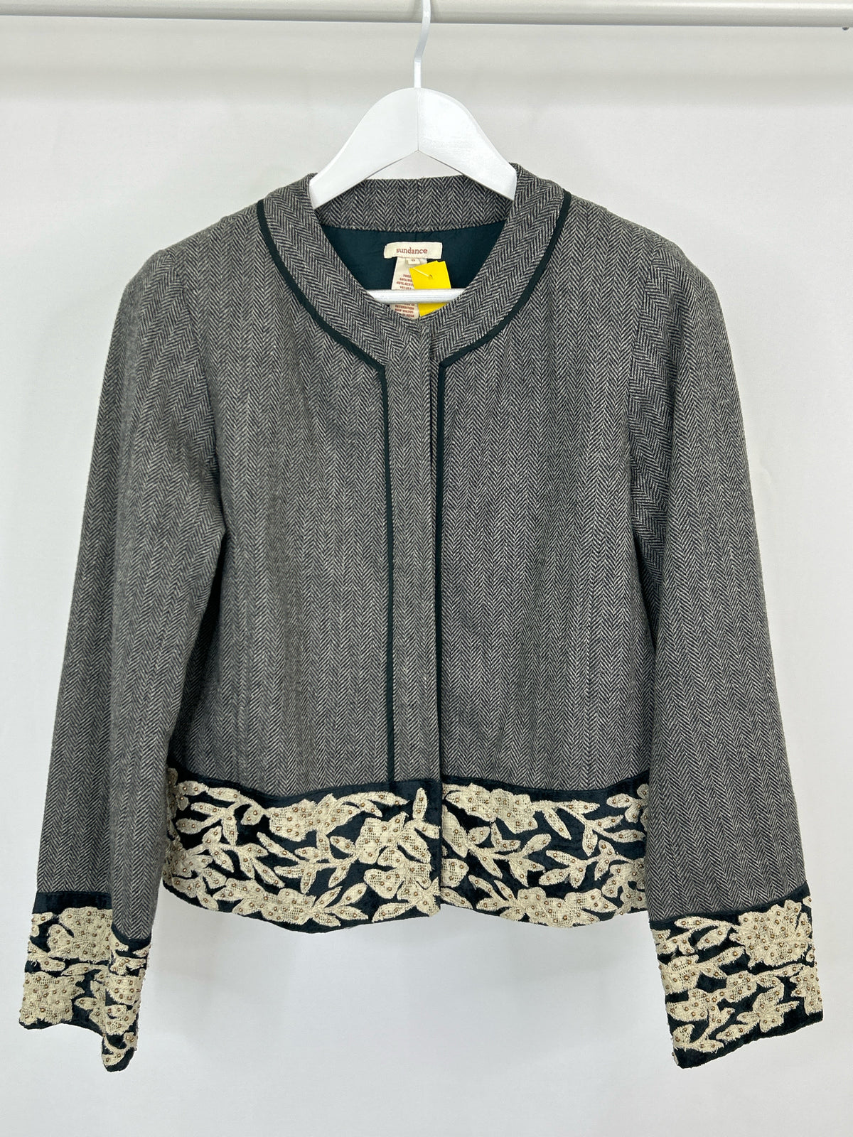 SUNDANCE Size 8 GREY AND CREAM Women Blazer