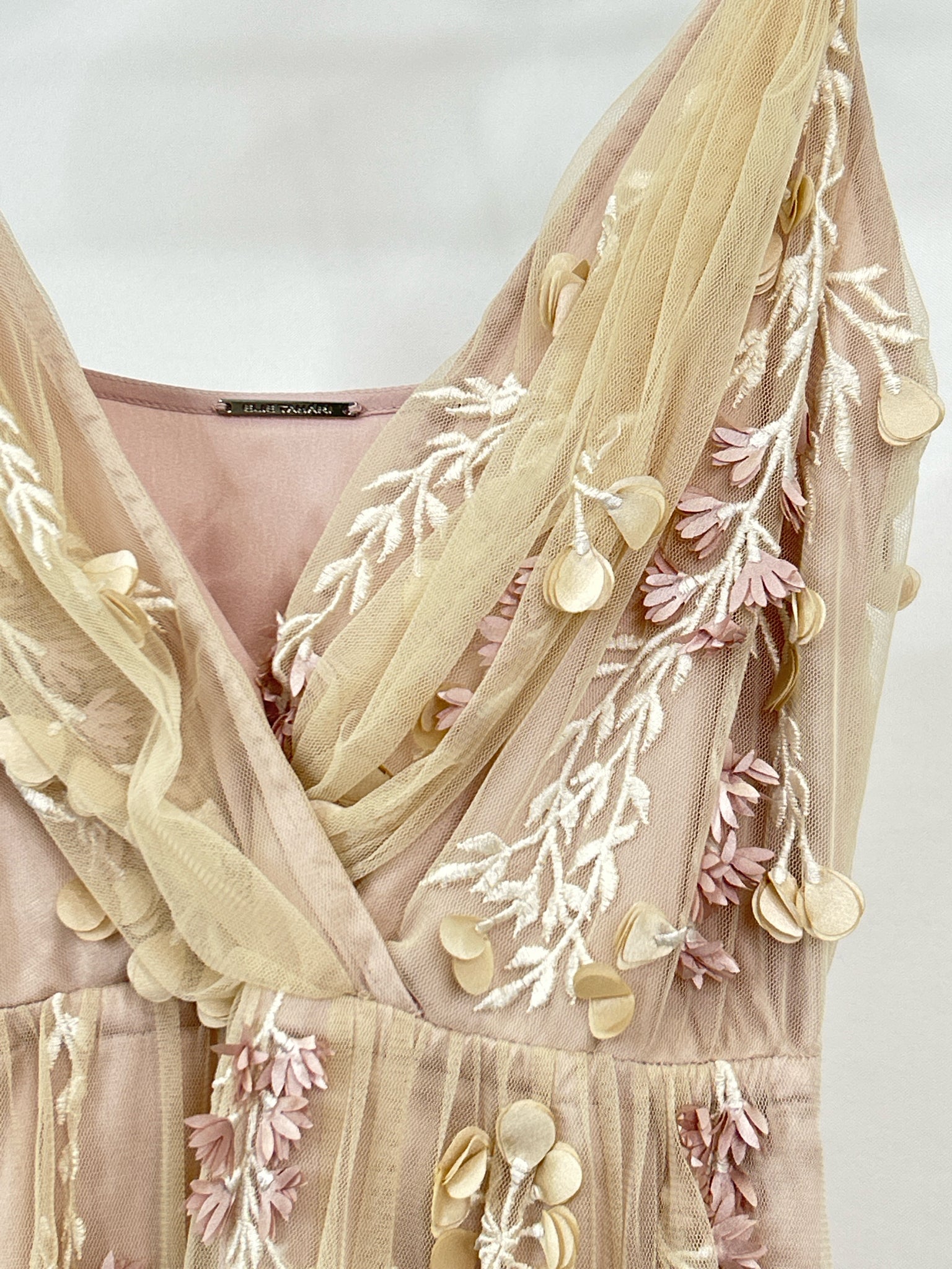 ELIE TAHARI Size 4 Beige Women Dress