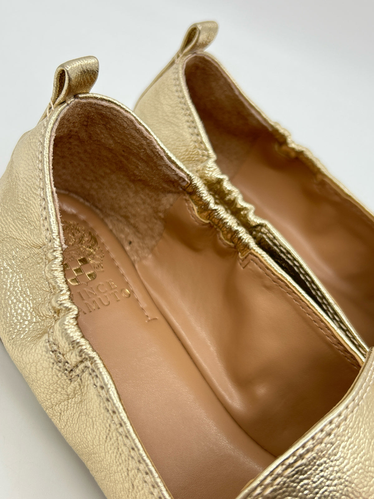 VINCE CAMUTO Size 8M Gold Metallic Women Loafer NIB