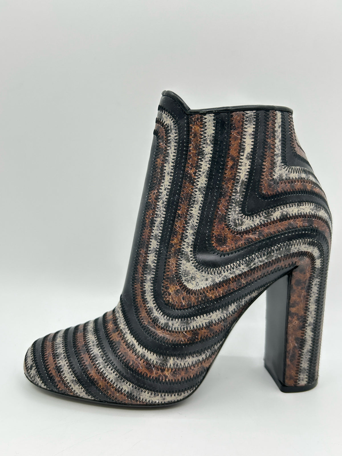 SALVATORE FERRAGAMO Size 6 BROWN & BLACK Women Booties
