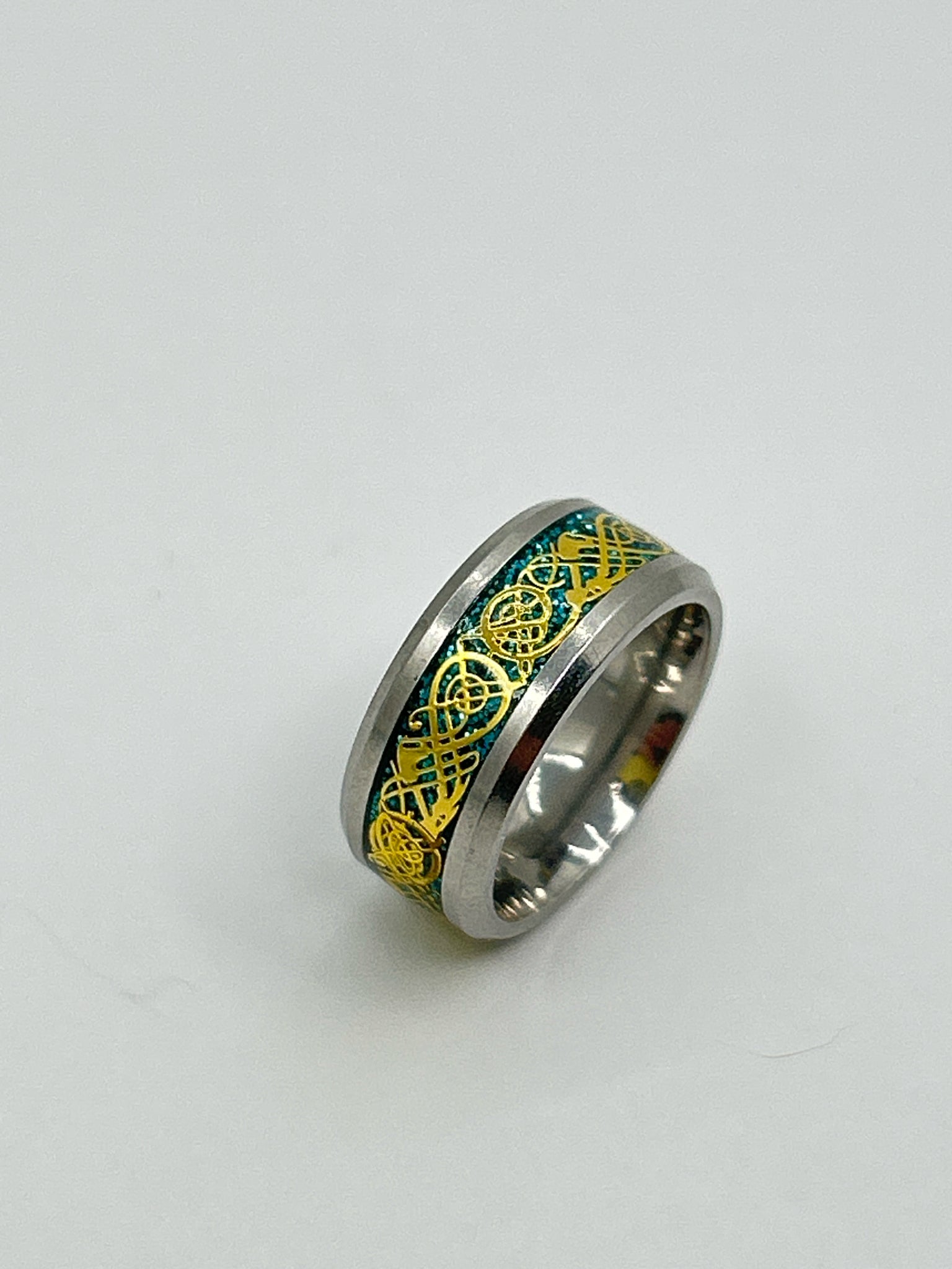 MAKANI HAWAII Silver and Gold Size 5 Ring