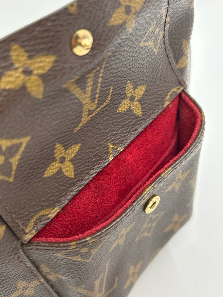 LOUIS VUITTON Brown Print Purse