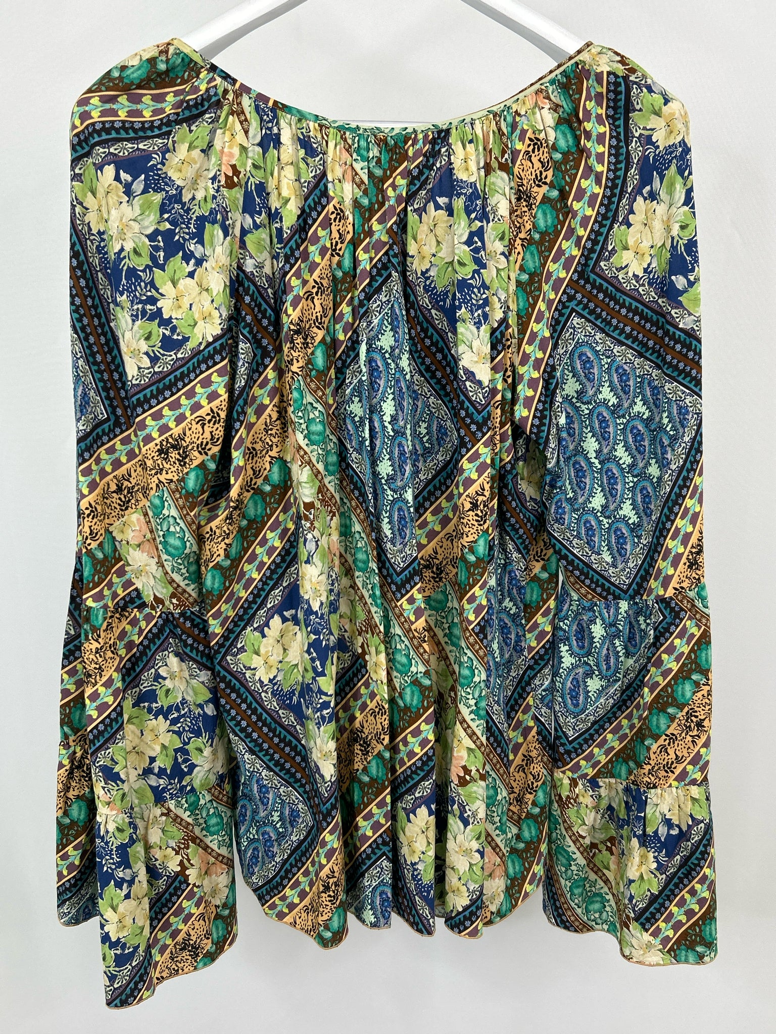 JOHNNY WAS Size S Green and Blue Women Top NWT