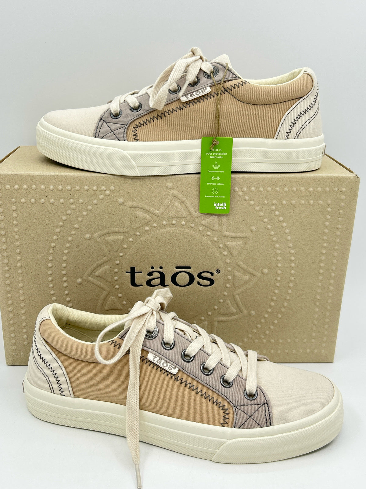 TAOS NIB Size 6.5M TAN PRINT Women Sneakers