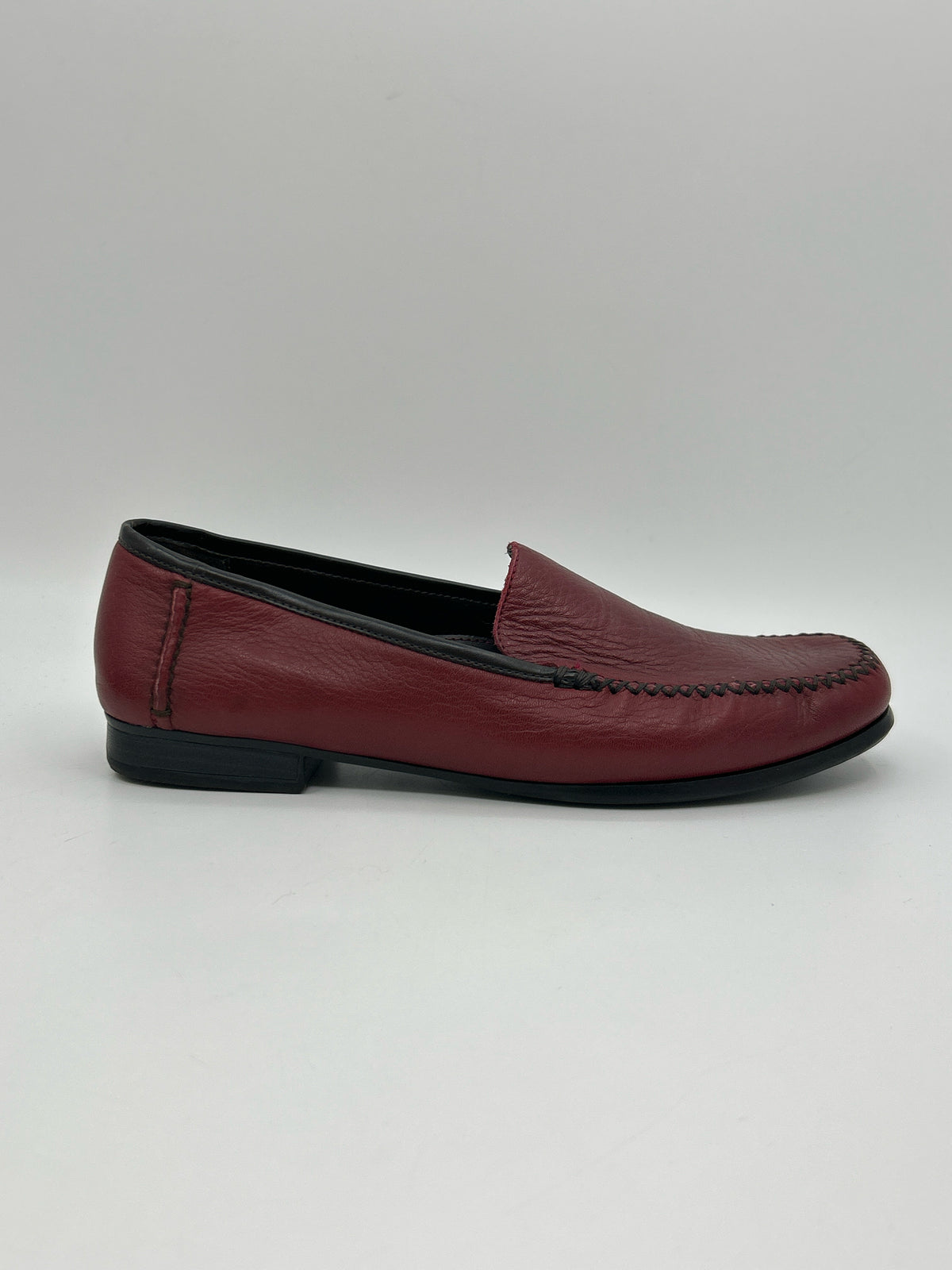 ROCKPORT Size 8.5M Burgundy Women Loafer